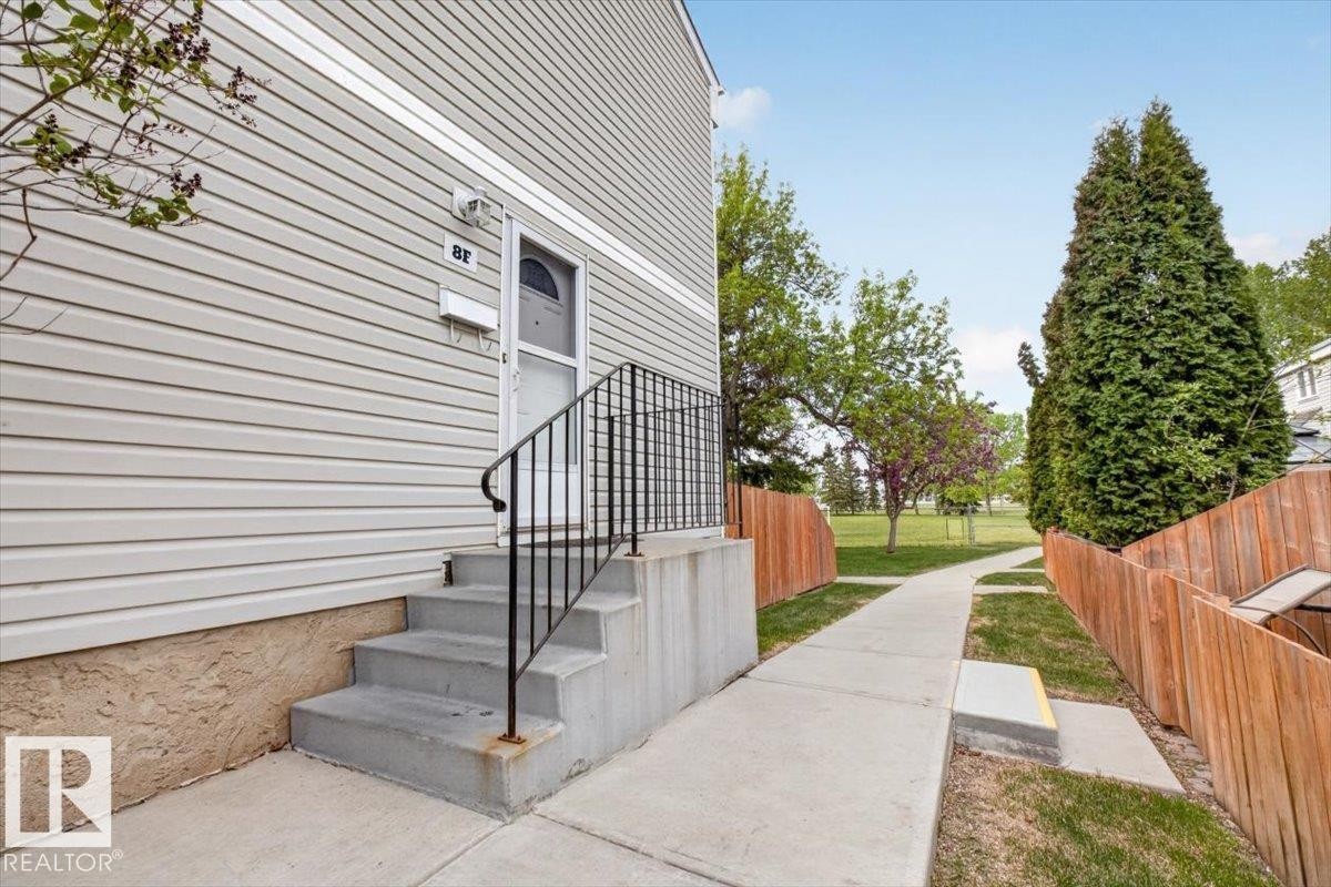 8F Castle Terrace, Edmonton, AB - Outdoor With Exterior
