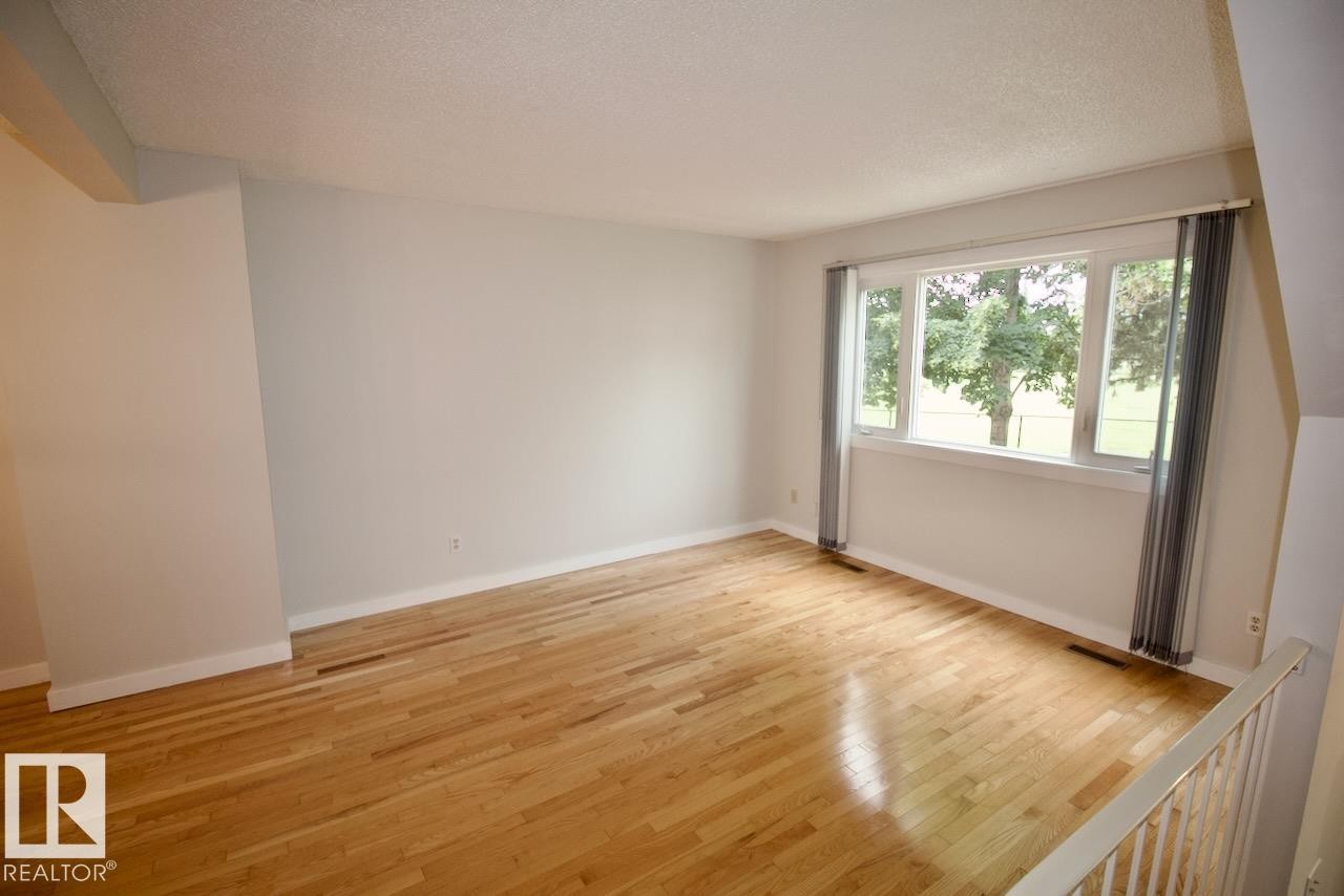 8F Castle Terrace, Edmonton, AB - Indoor Photo Showing Other Room