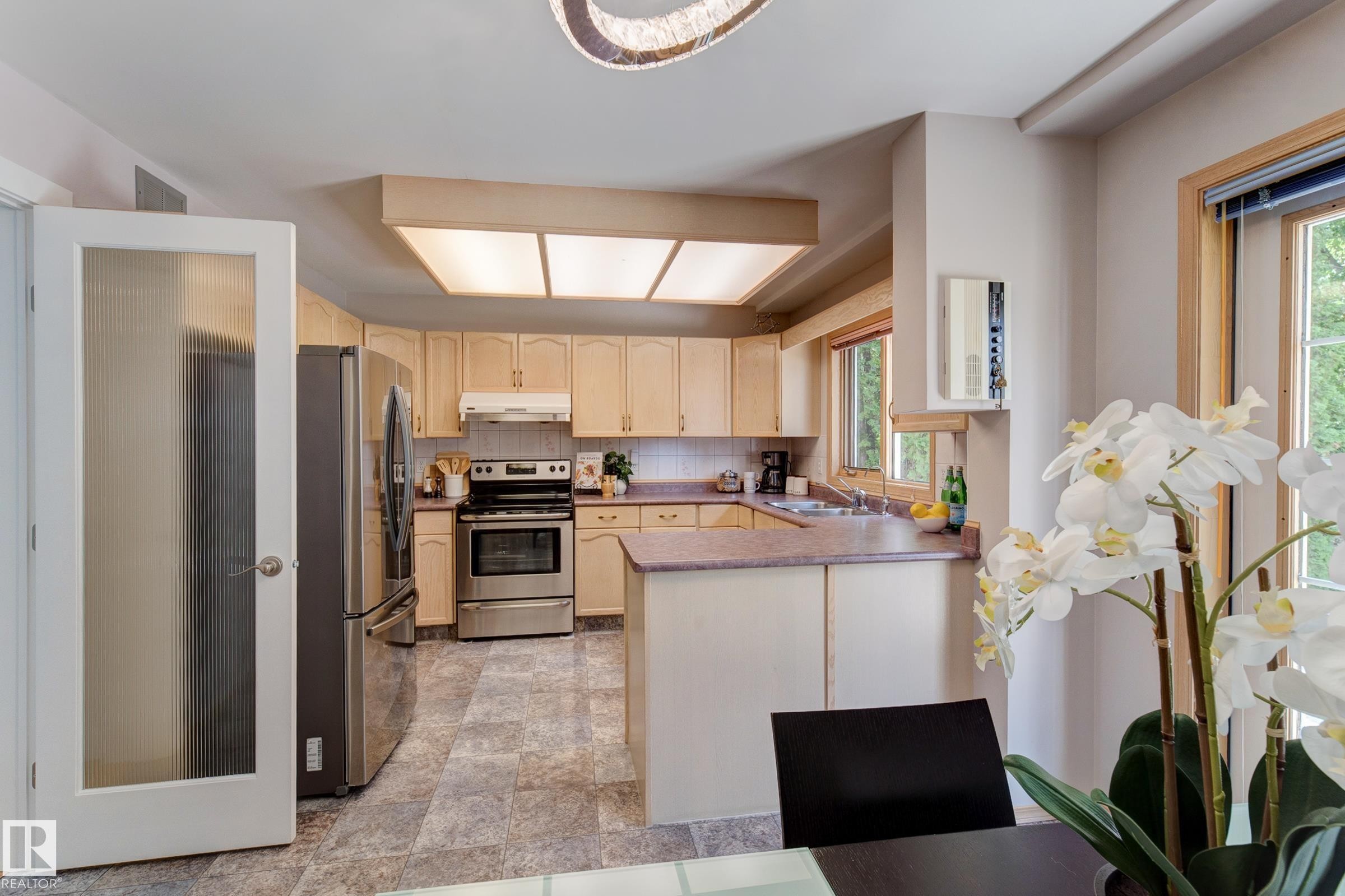 1108 112A Street, Edmonton, AB