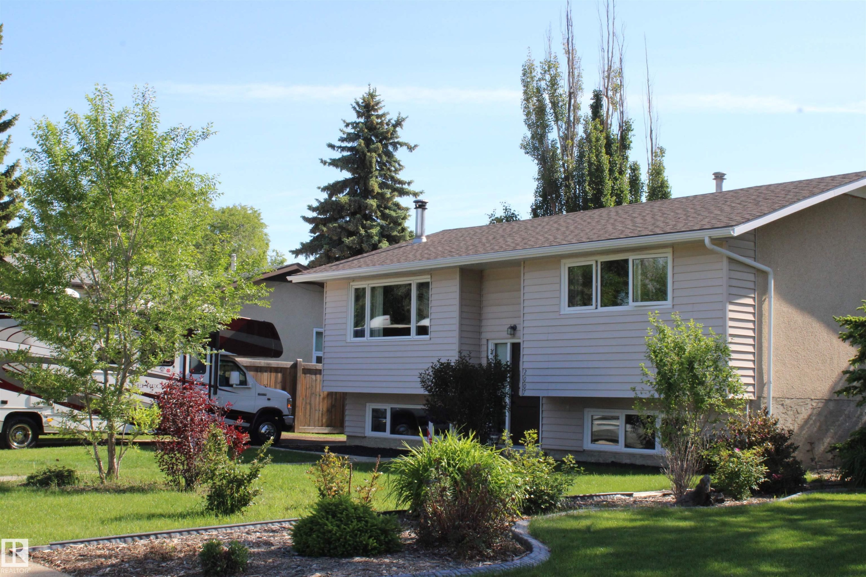 2007 67 Street, Edmonton, AB
