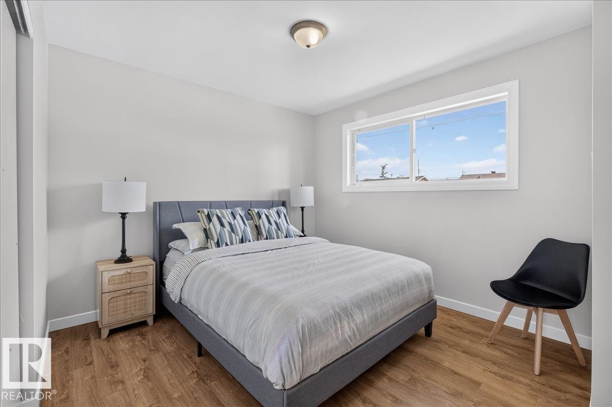 7807 128 Avenue, Edmonton, AB