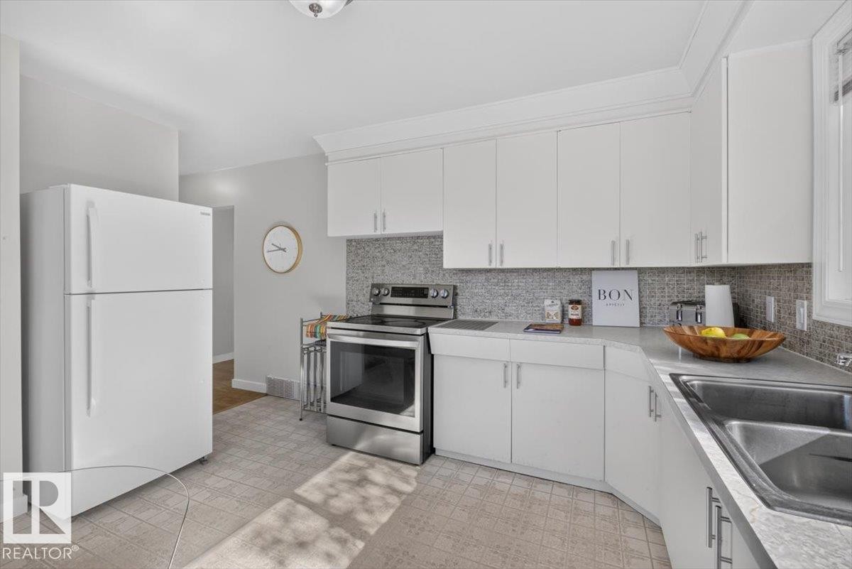 7807 128 Avenue, Edmonton, AB