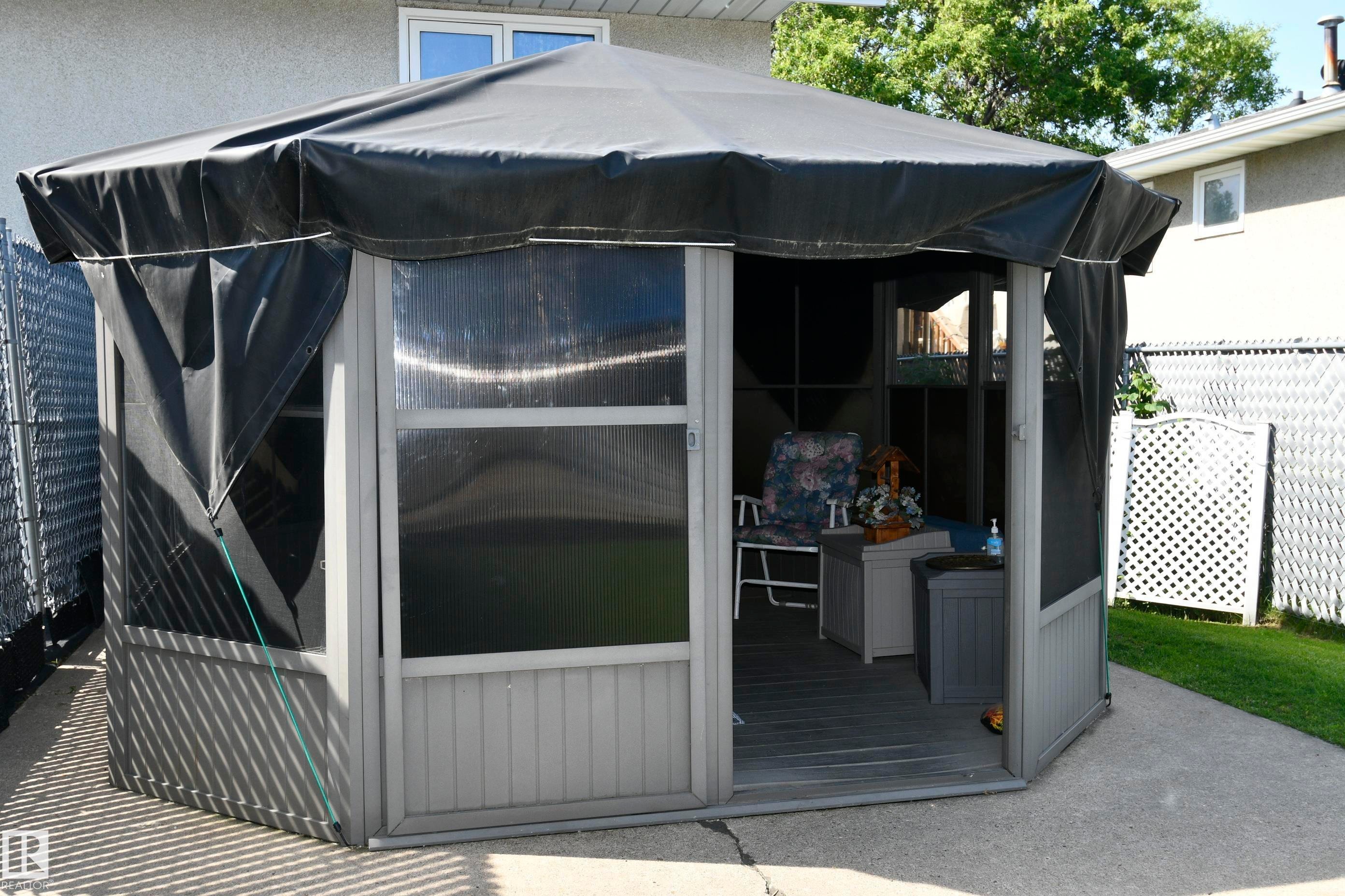 5012 57 Avenue, Leduc, AB