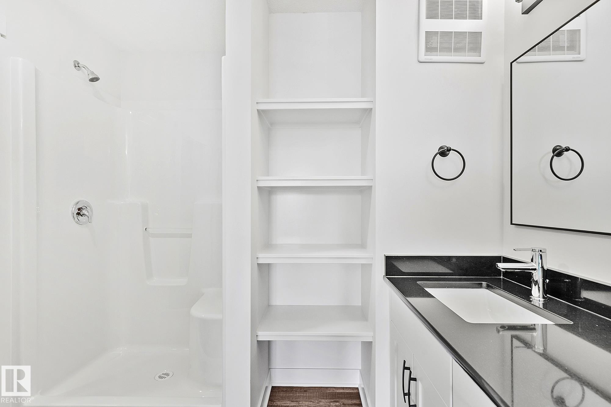 4803 53 Avenue, Thorsby, AB - Indoor Photo Showing Bathroom