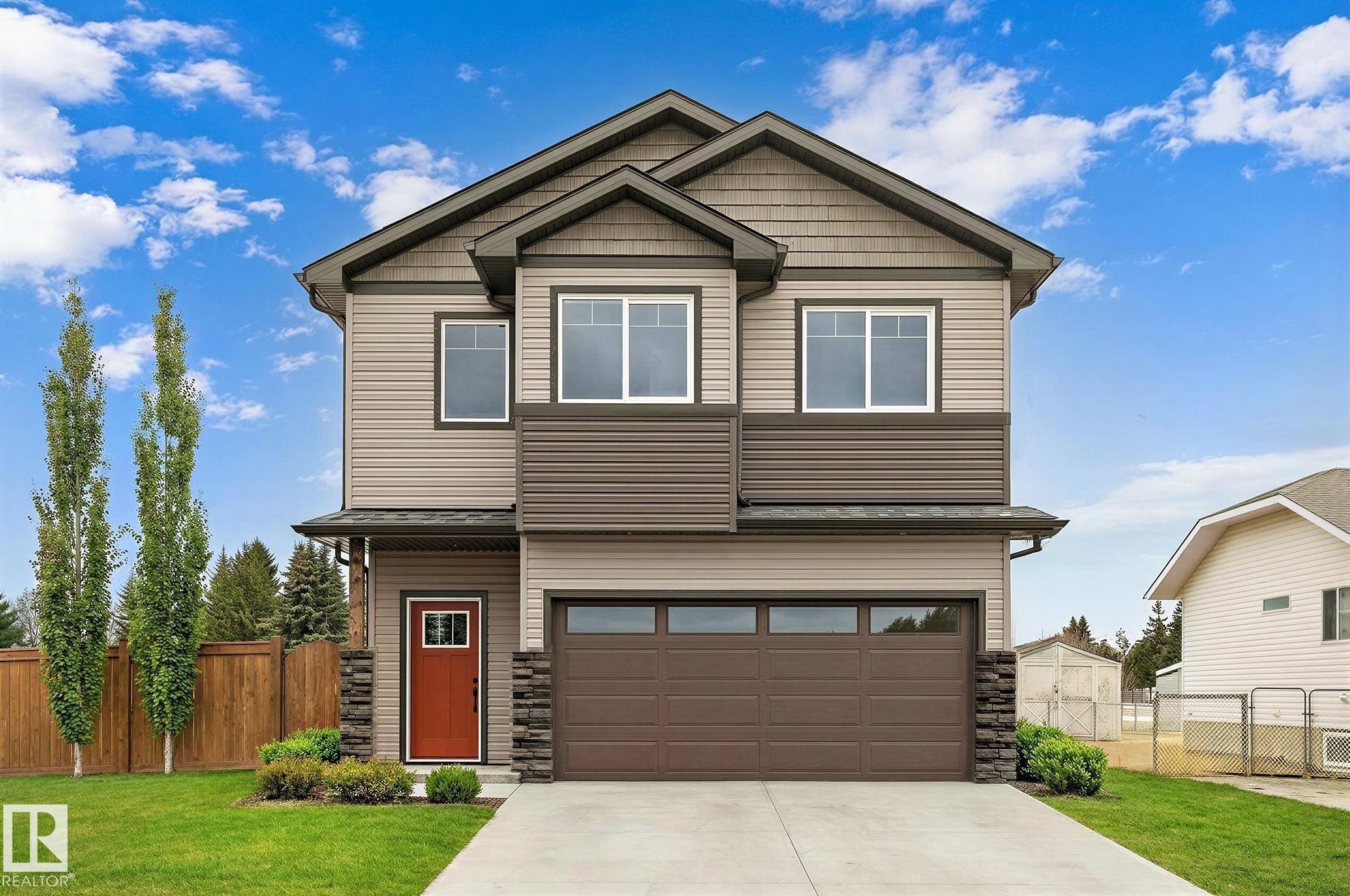 4803 53 Avenue, Thorsby, AB - Outdoor With Facade