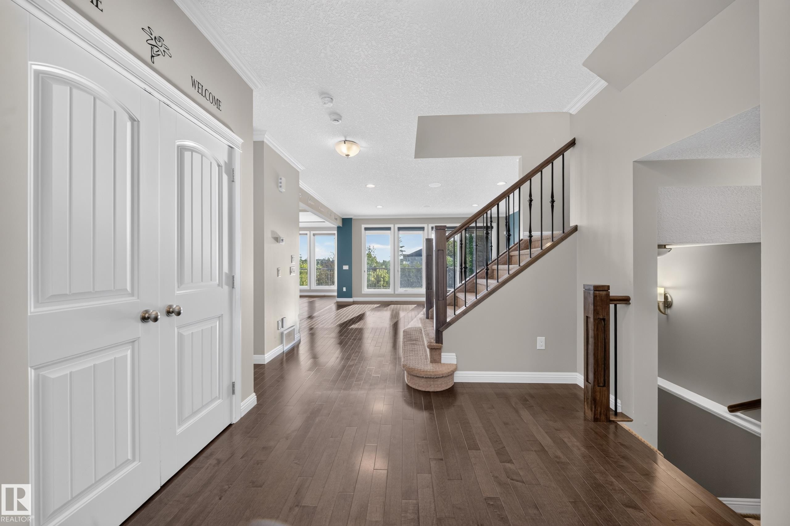 2273 Warry Loop, Edmonton, AB