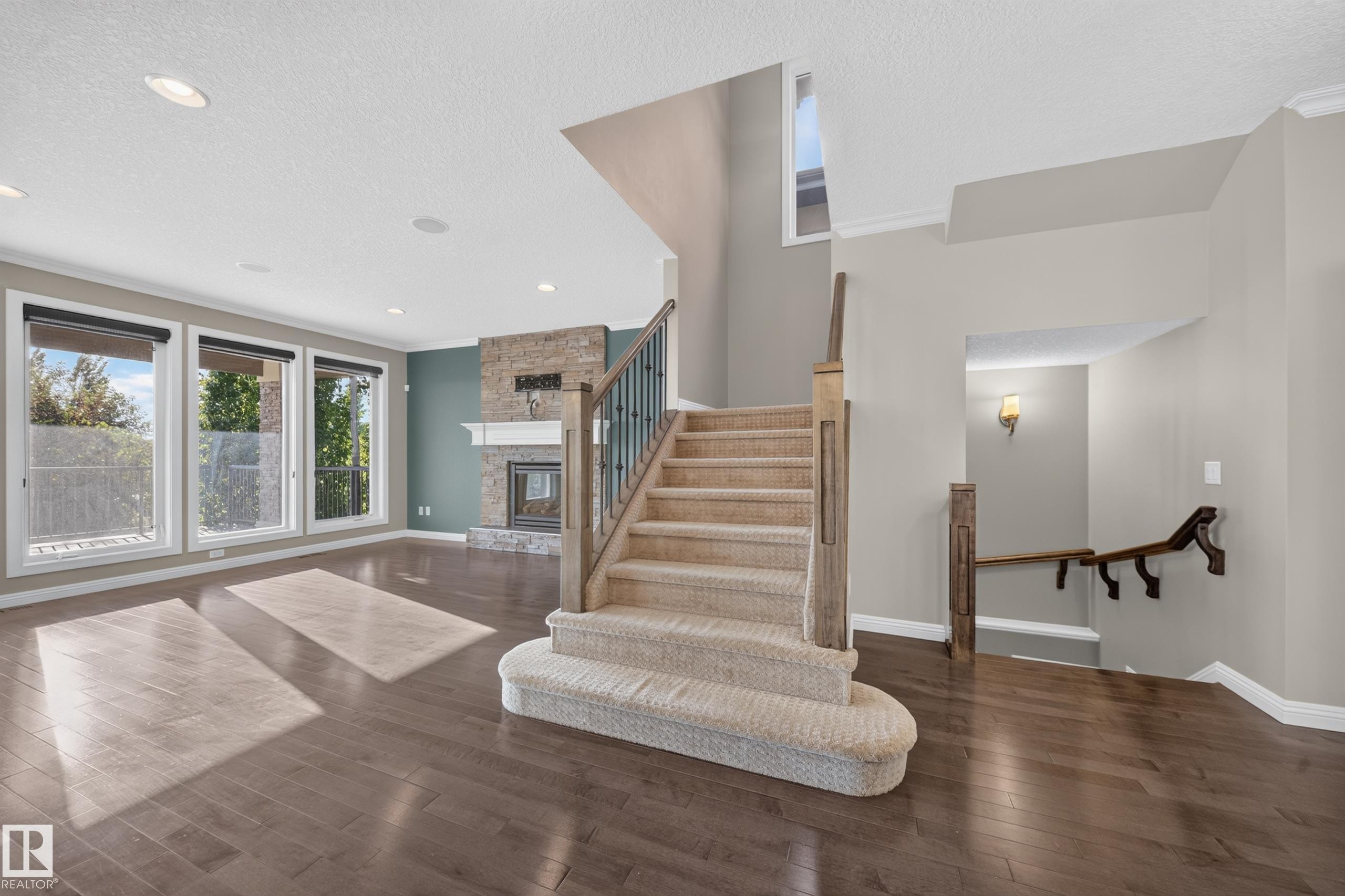 2273 Warry Loop, Edmonton, AB