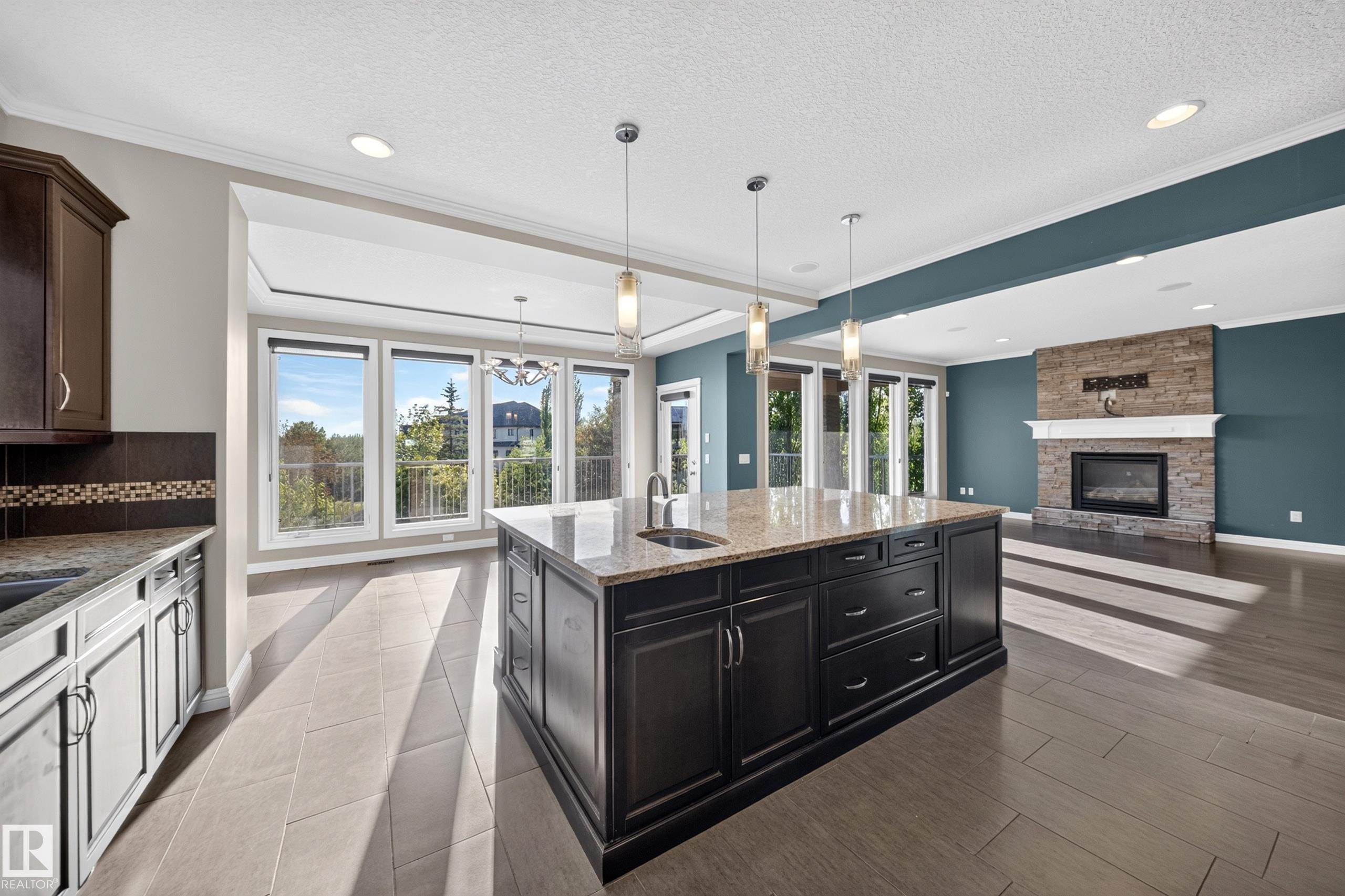 2273 Warry Loop, Edmonton, AB