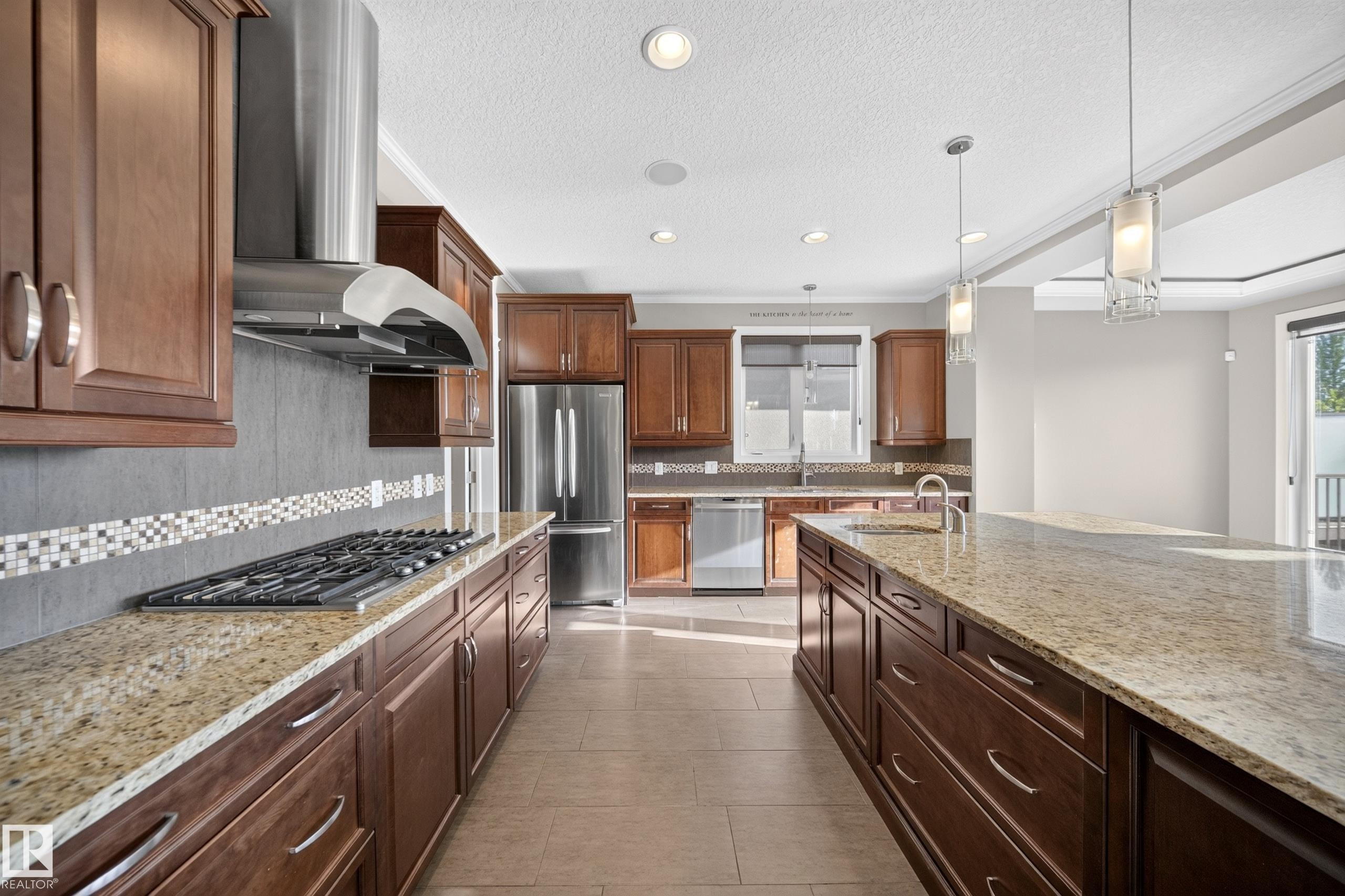 2273 Warry Loop, Edmonton, AB