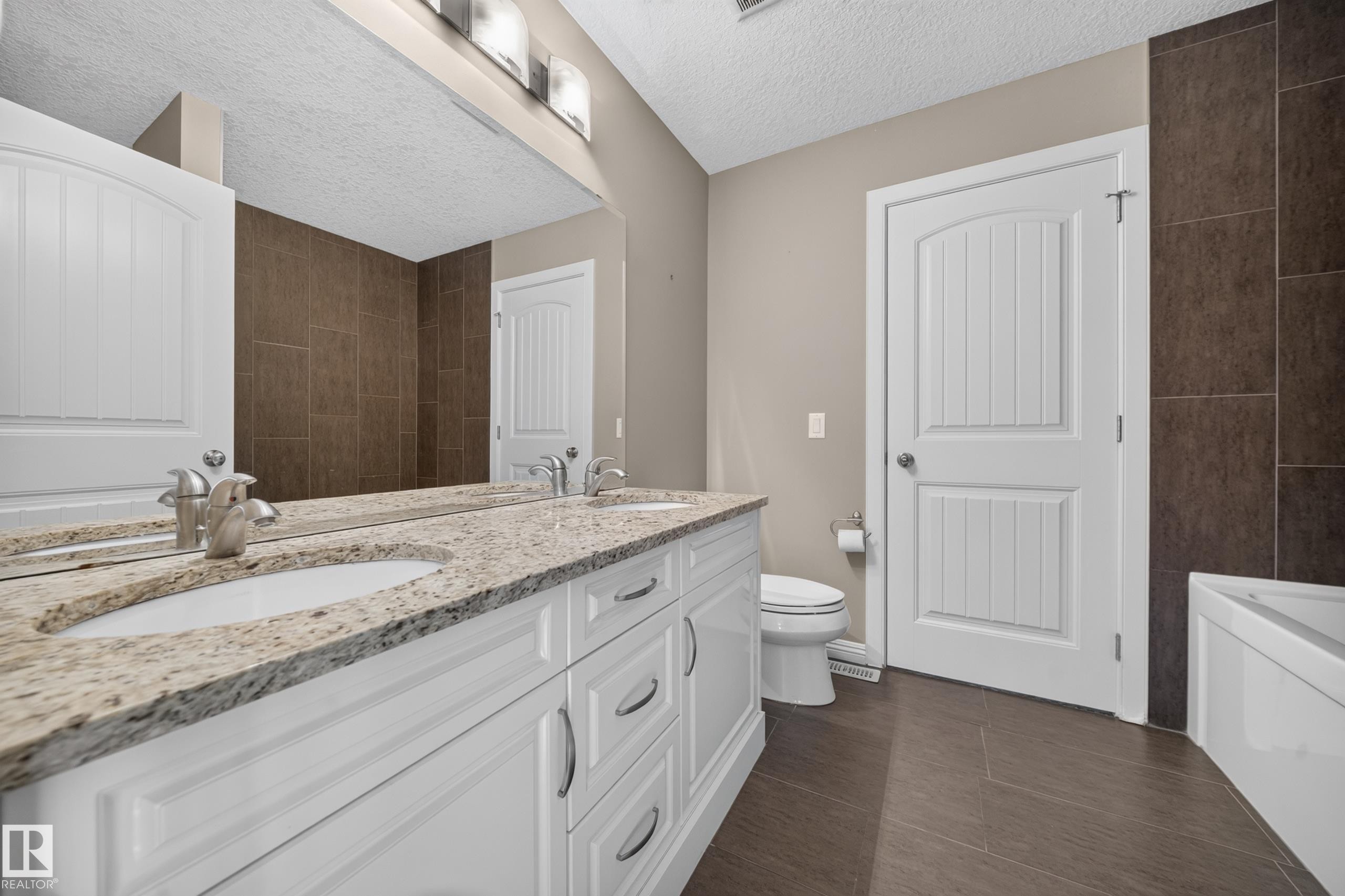 2273 Warry Loop, Edmonton, AB