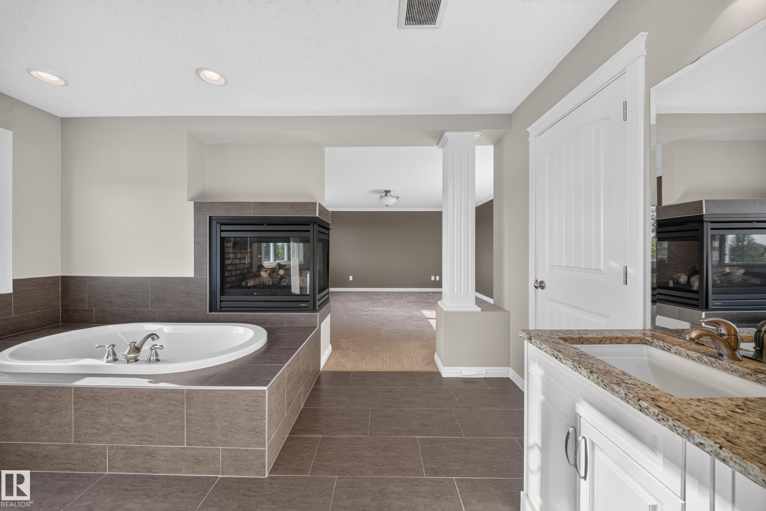 2273 Warry Loop, Edmonton, AB
