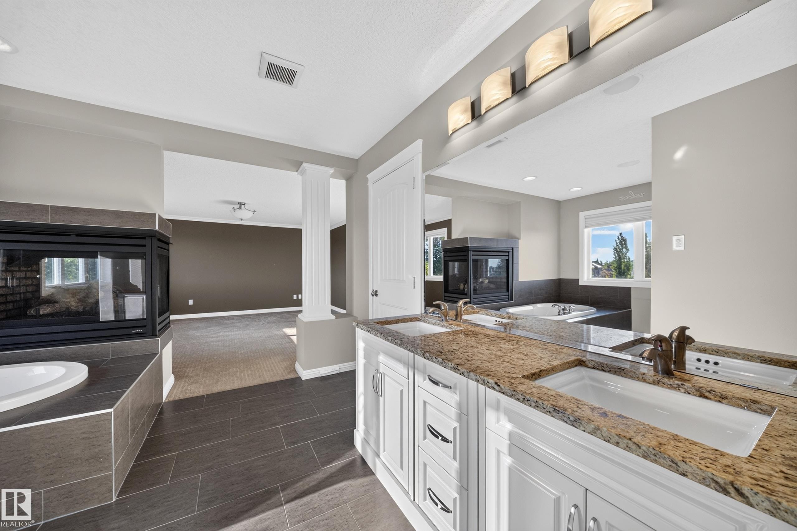 2273 Warry Loop, Edmonton, AB