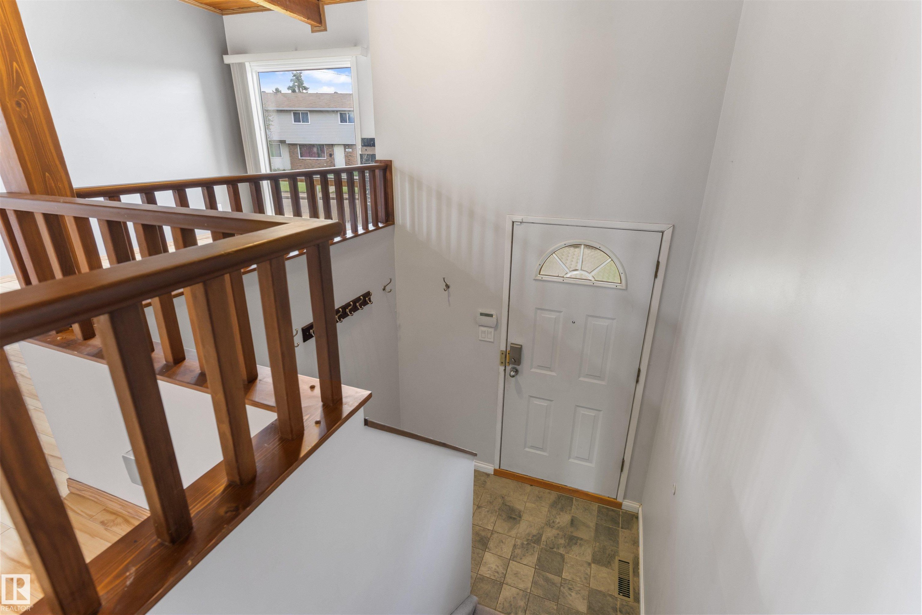 11 Northwoods Village, Edmonton, AB