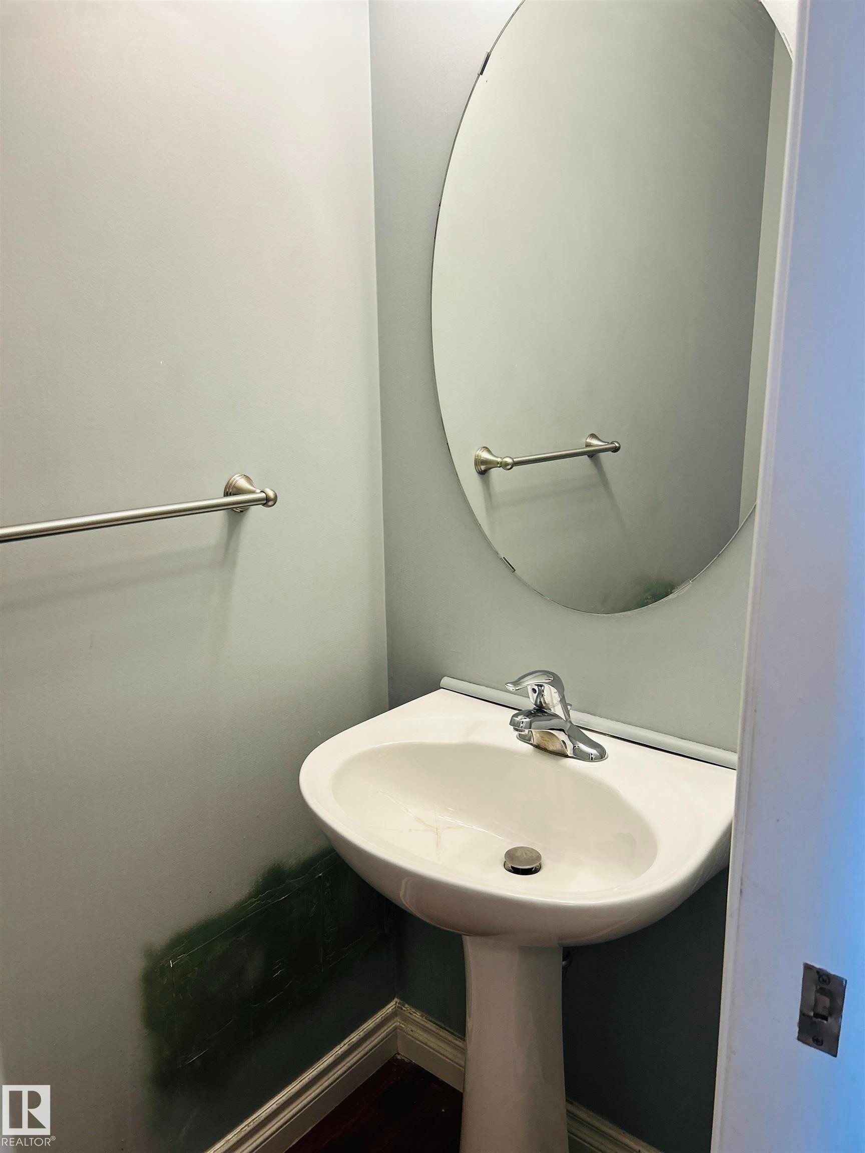 Image quality insufficient for description - 89 12050 17 Avenue, Edmonton, AB
