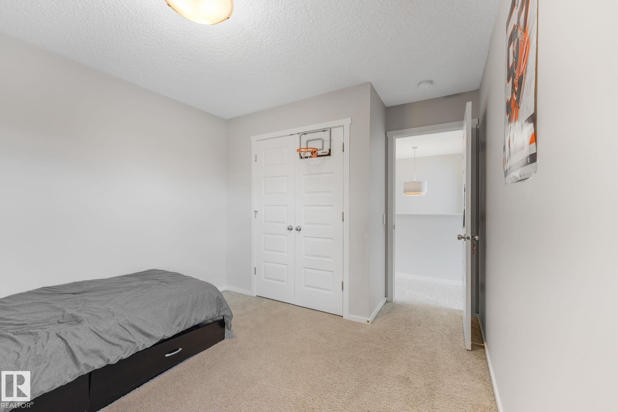 20741 98A Avenue, Edmonton, AB