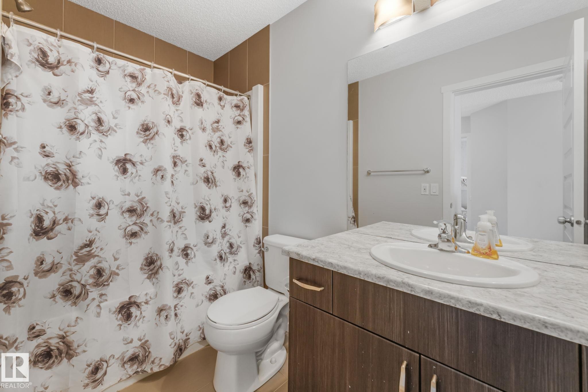 20741 98A Avenue, Edmonton, AB