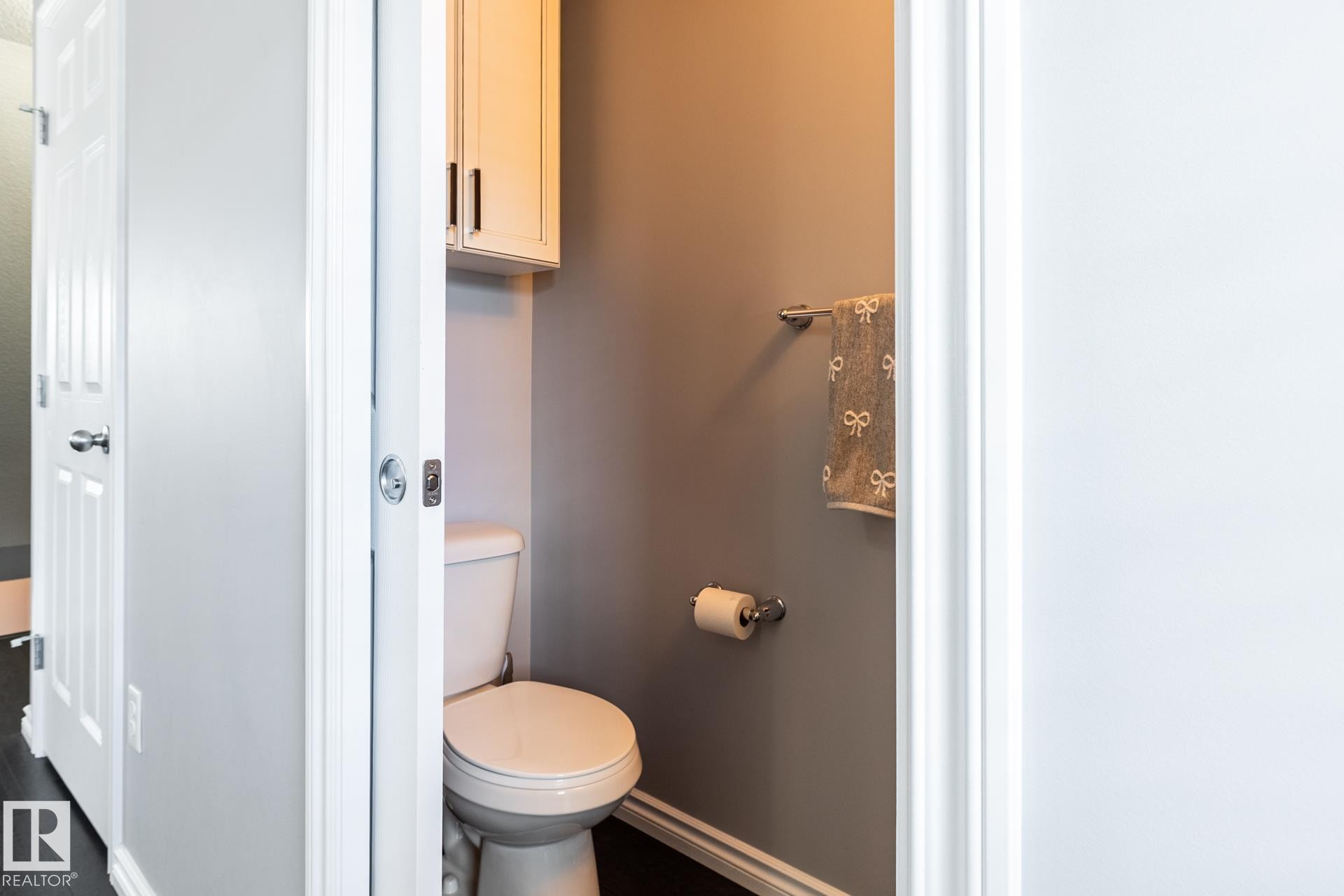 2 PC powder room on main floor - 55 20 Augustine Crescent, Sherwood Park, AB