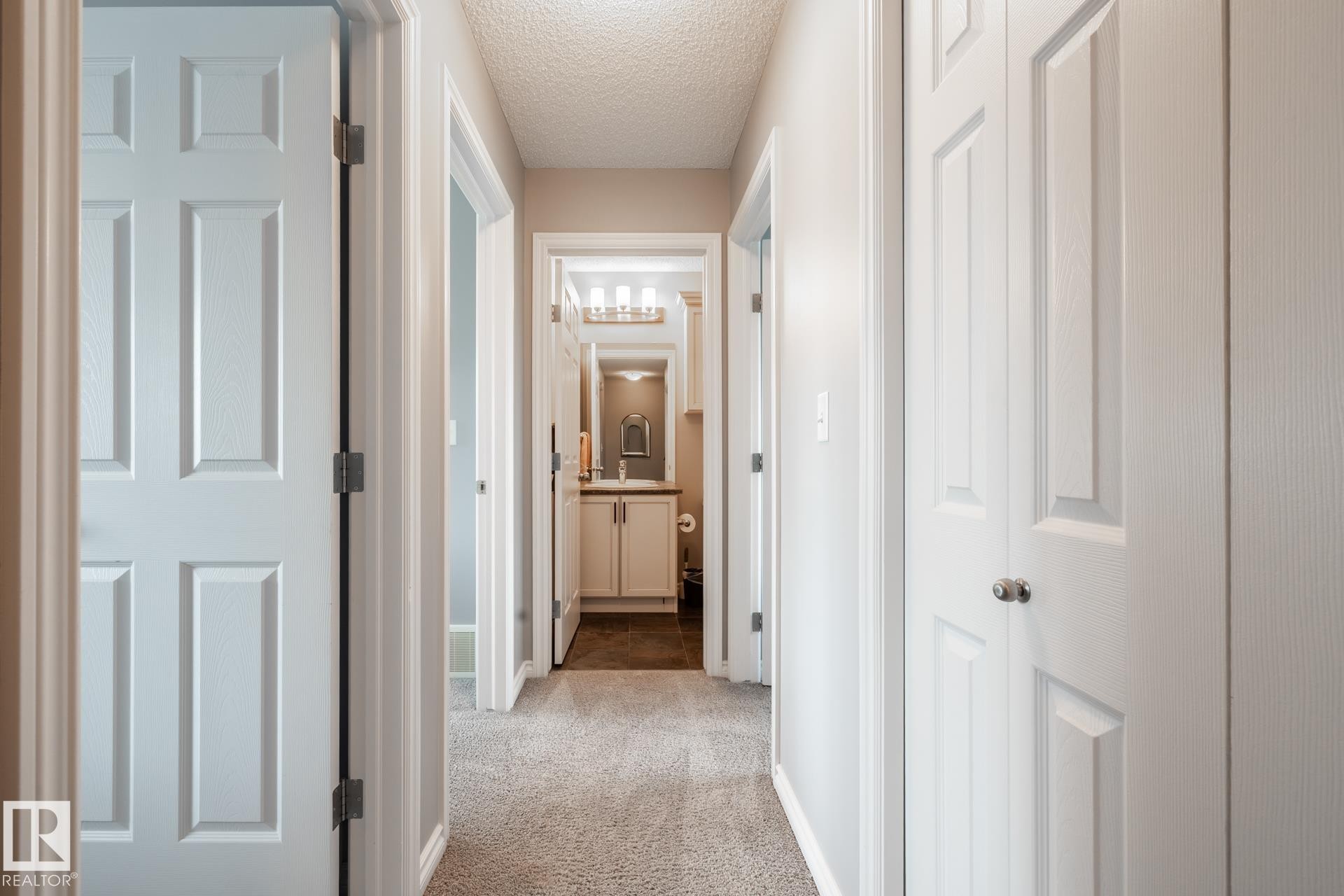 Upper level hallway - 55 20 Augustine Crescent, Sherwood Park, AB