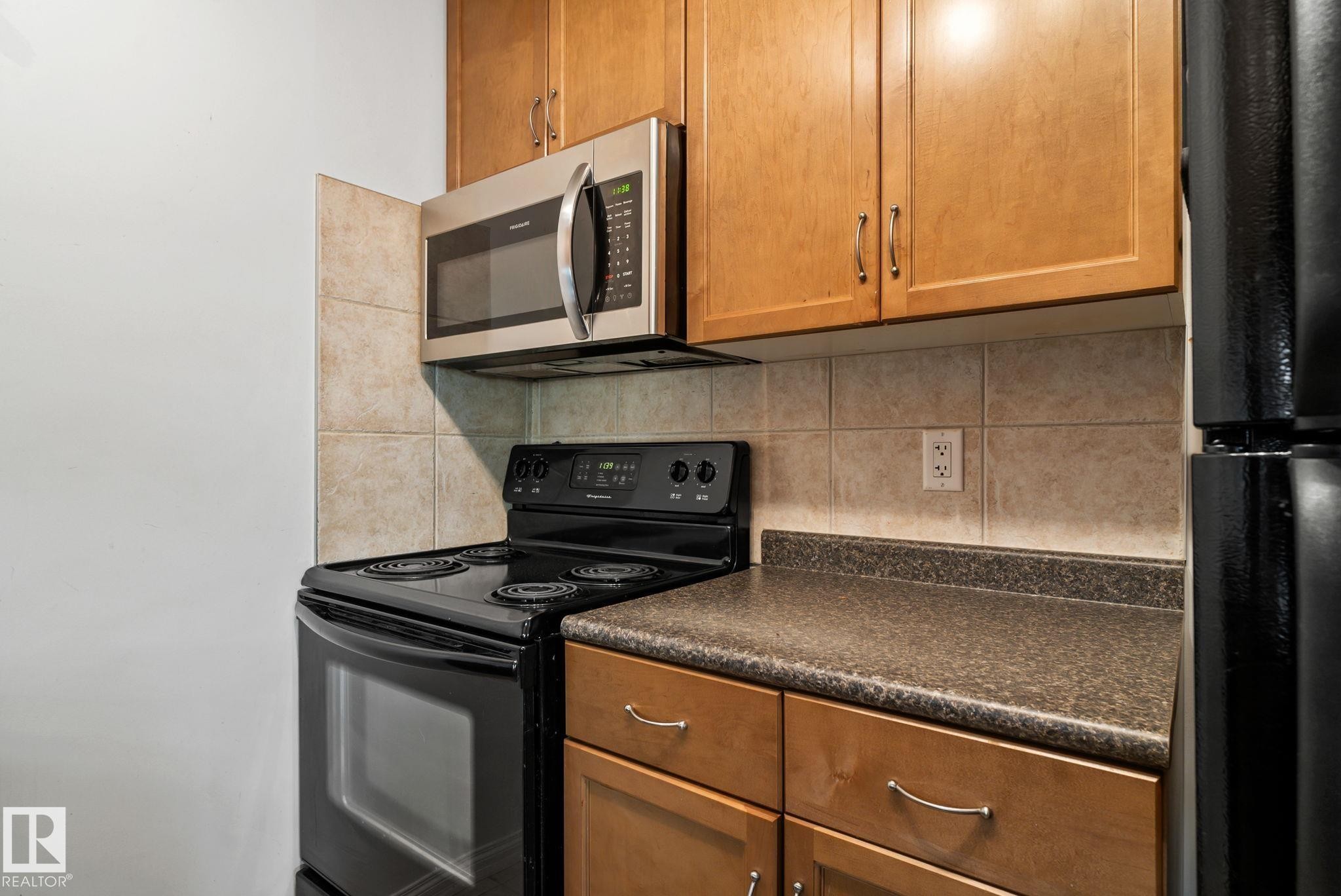 117 1204 156 Street, Edmonton, AB - Indoor Photo Showing Kitchen
