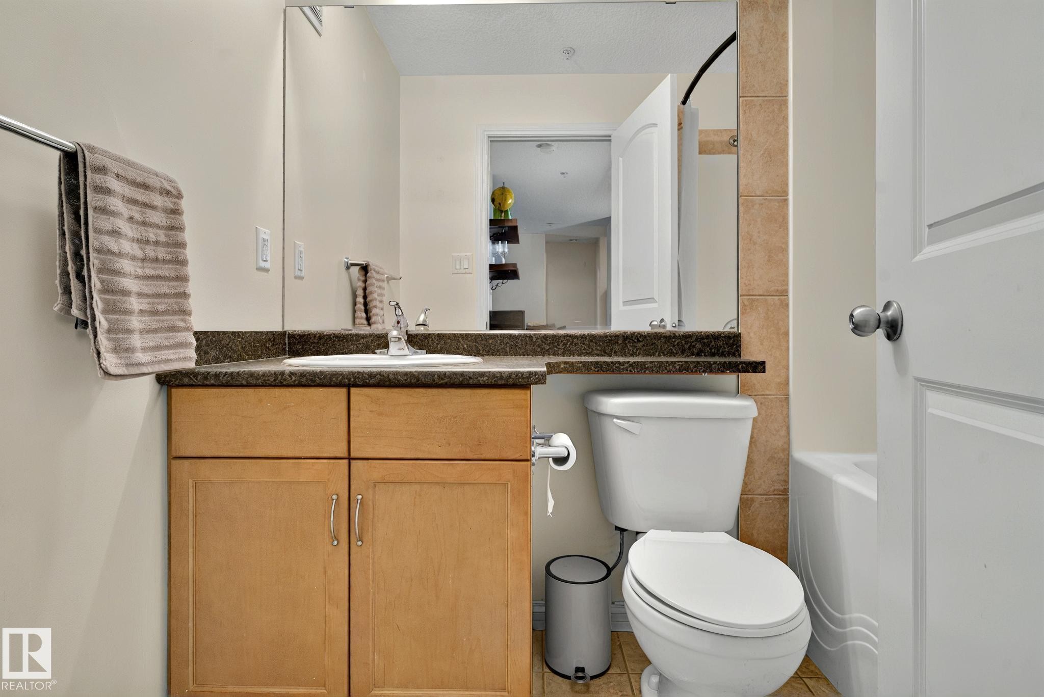 117 1204 156 Street, Edmonton, AB - Indoor Photo Showing Bathroom