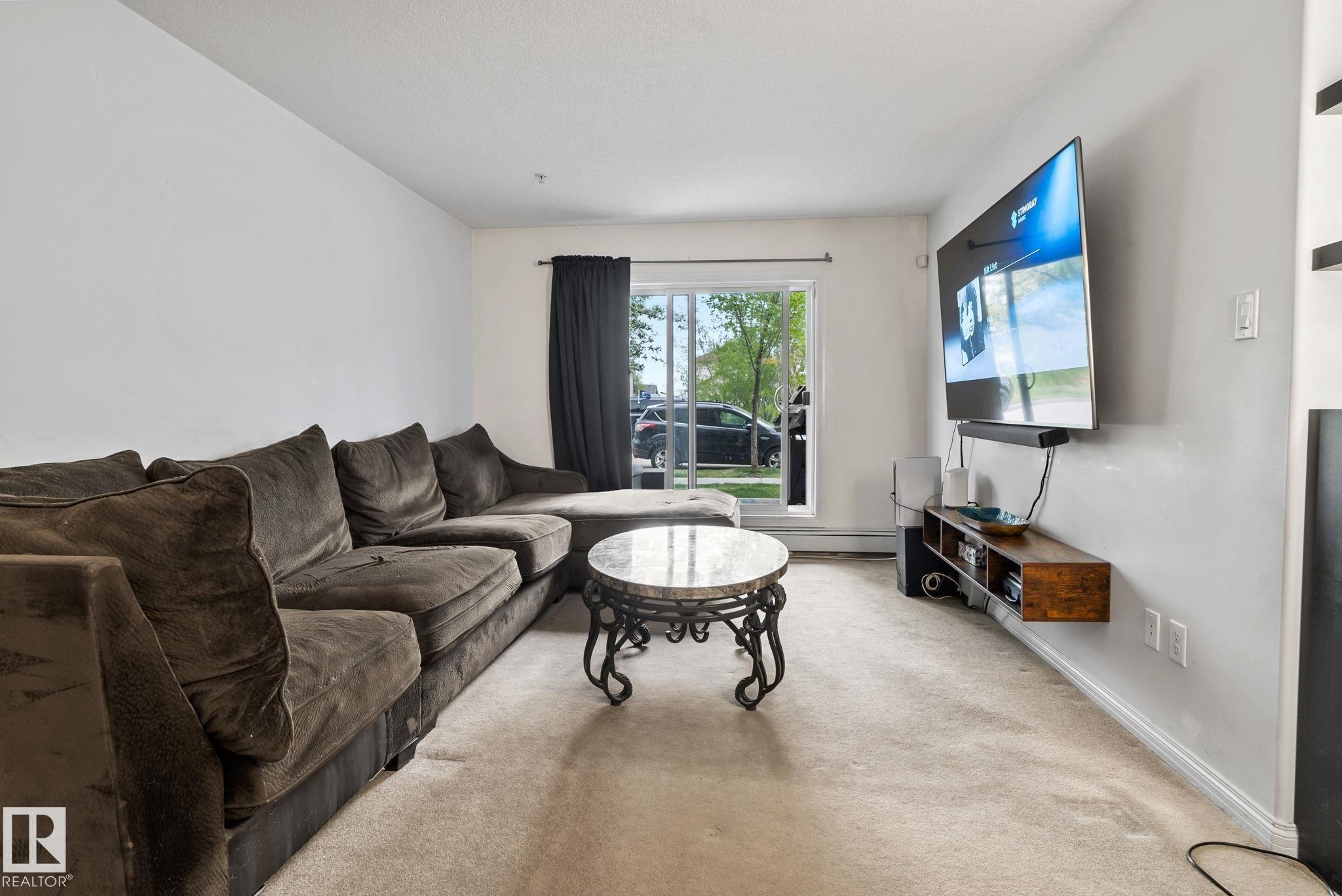117 1204 156 Street, Edmonton, AB - Indoor Photo Showing Living Room