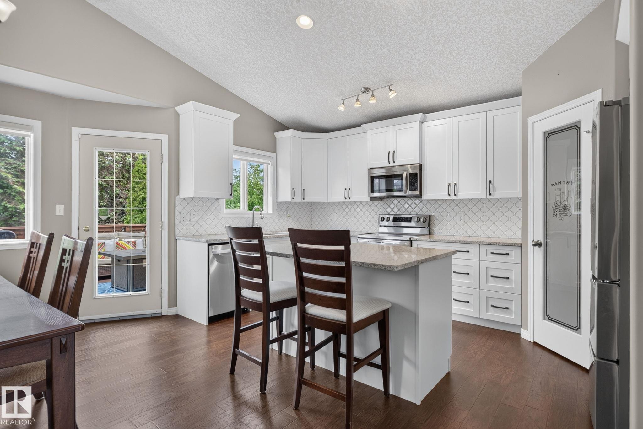4914 152A Avenue, Edmonton, AB