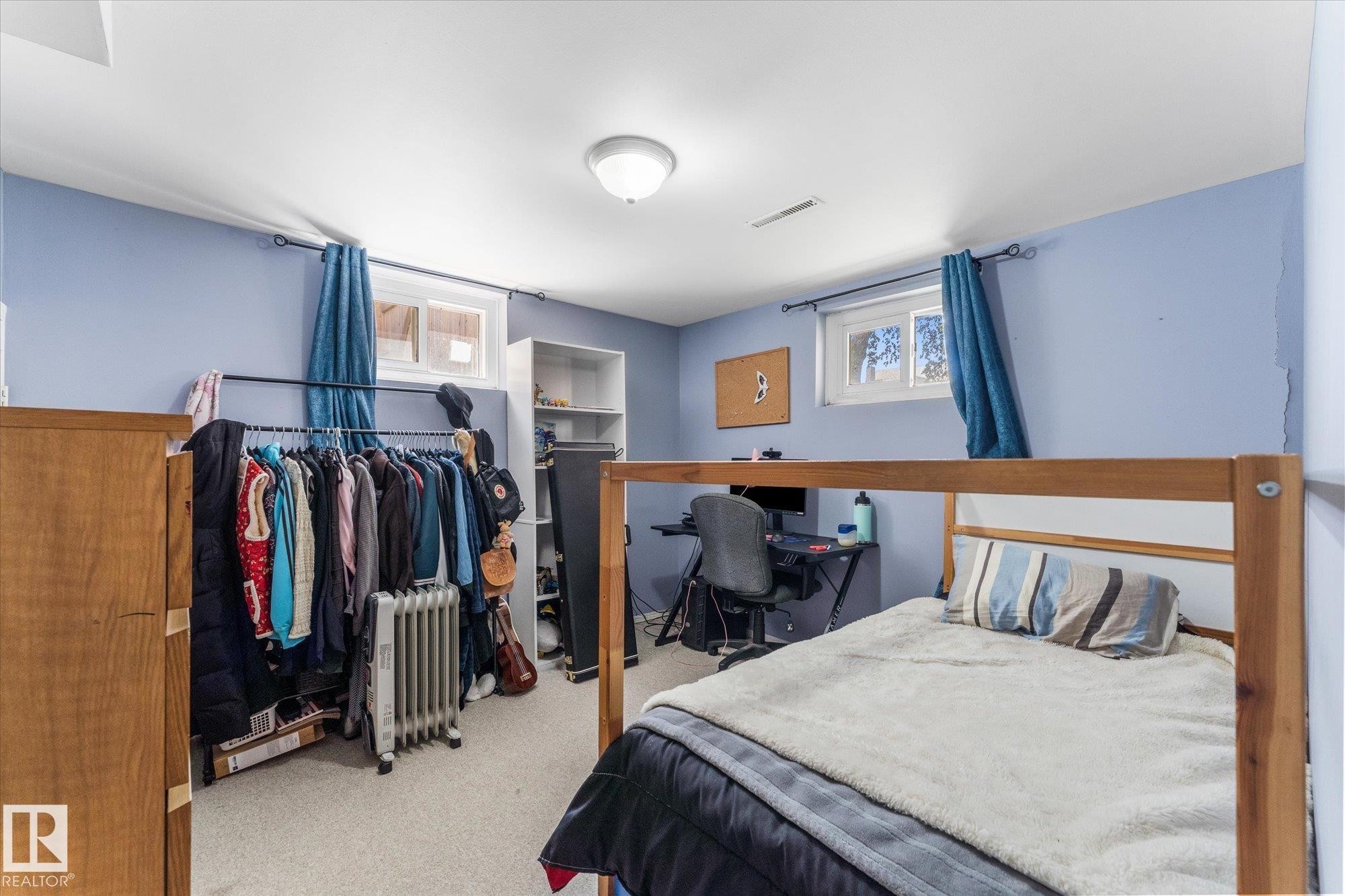 11727 129 Street Nw, Edmonton, AB - Indoor Photo Showing Bedroom