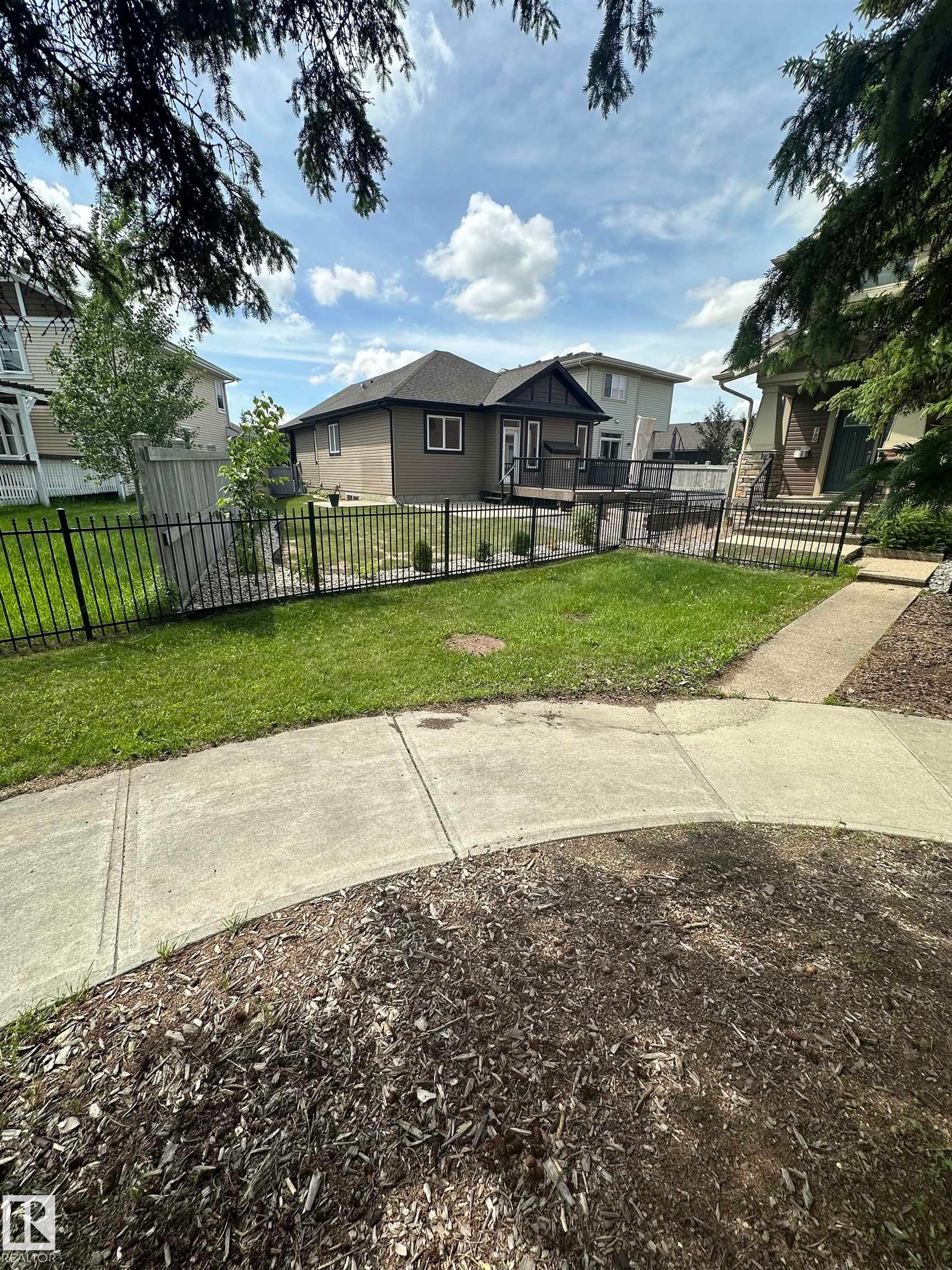 629 Ortona Way, Edmonton, AB