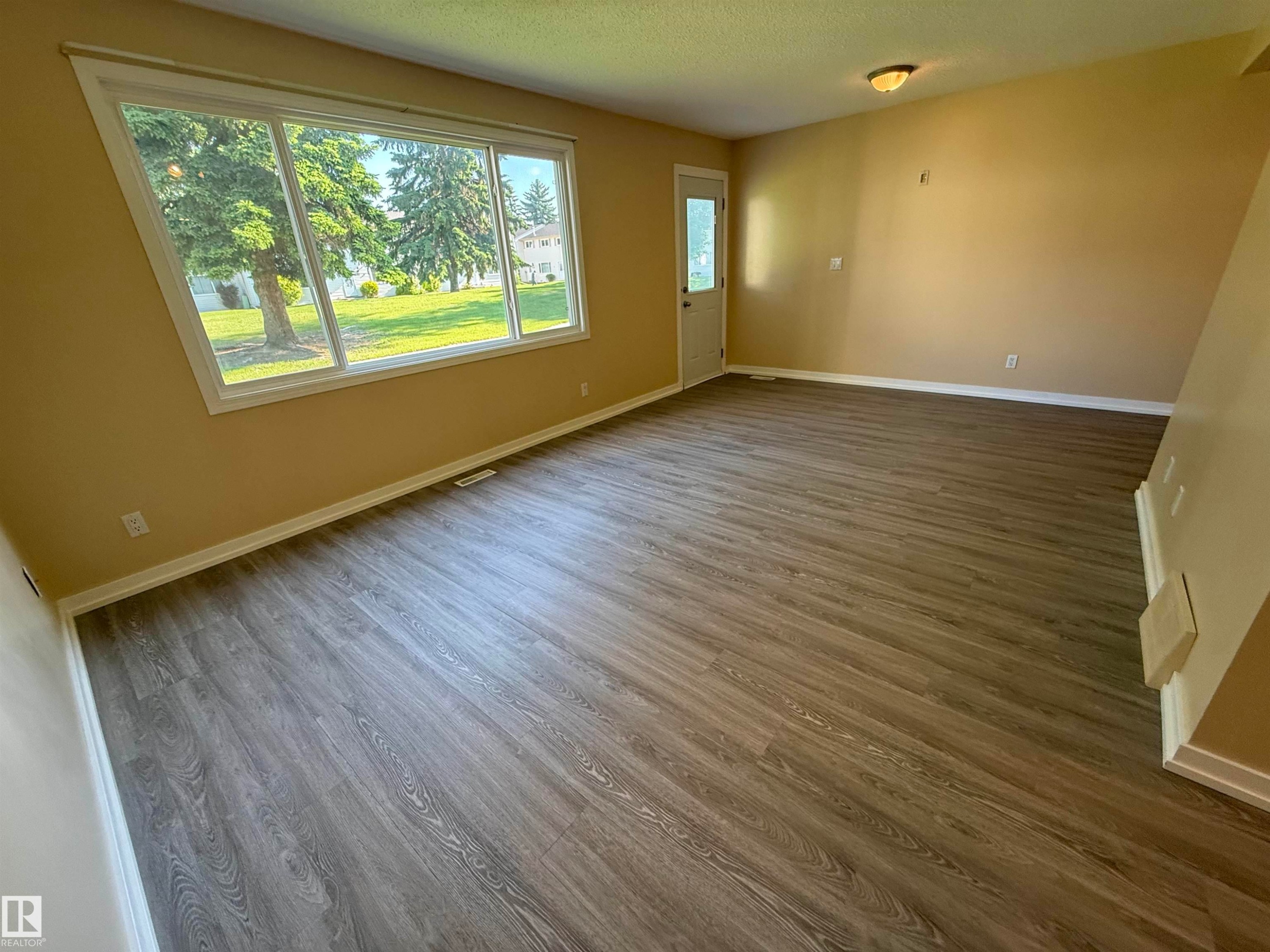 4359 46 Street, Stony Plain, AB