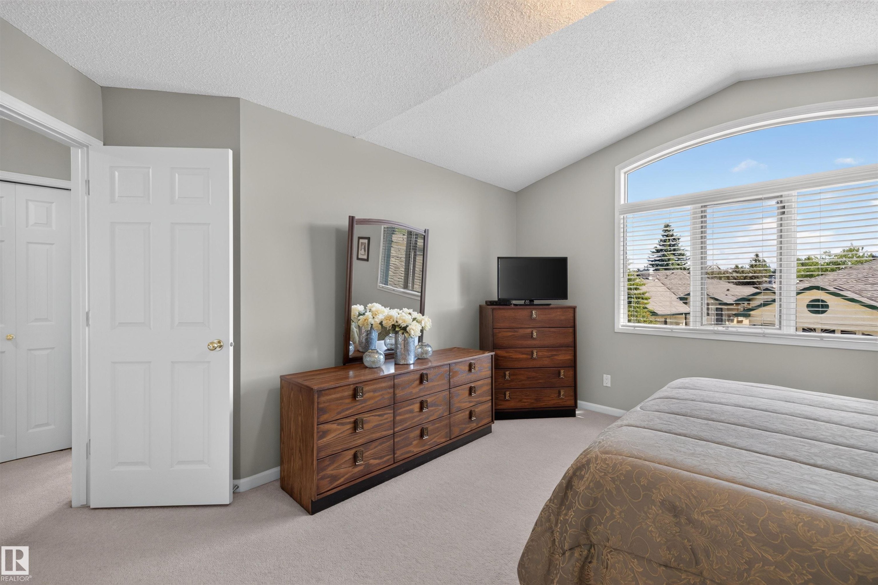 1044 Carter Crest Road, Edmonton, AB