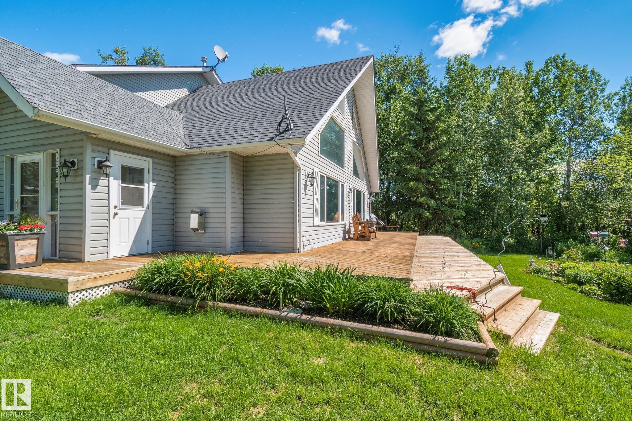 1107 View Rd, Rural Barrhead County, AB