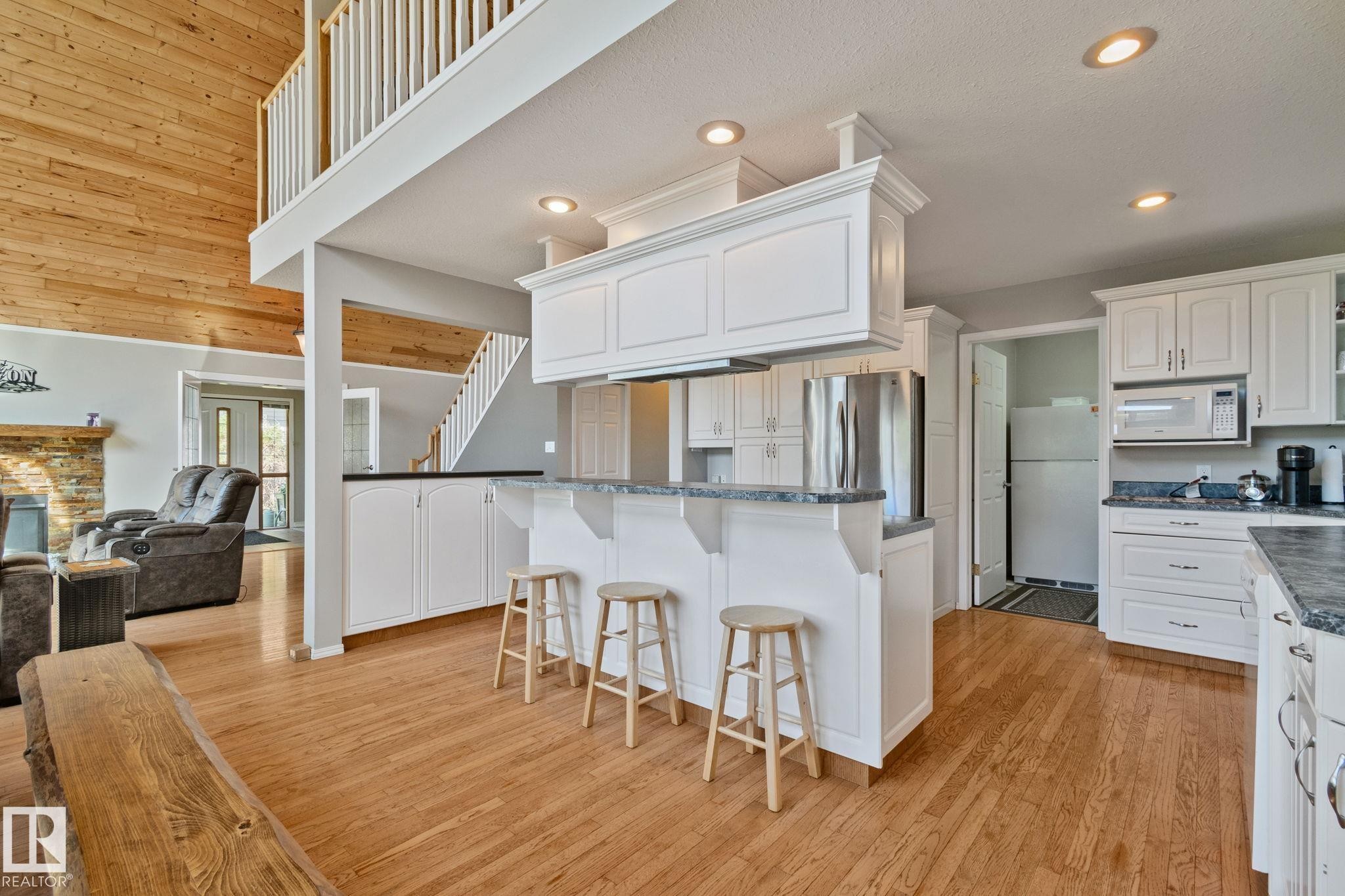 1107 View Rd, Rural Barrhead County, AB