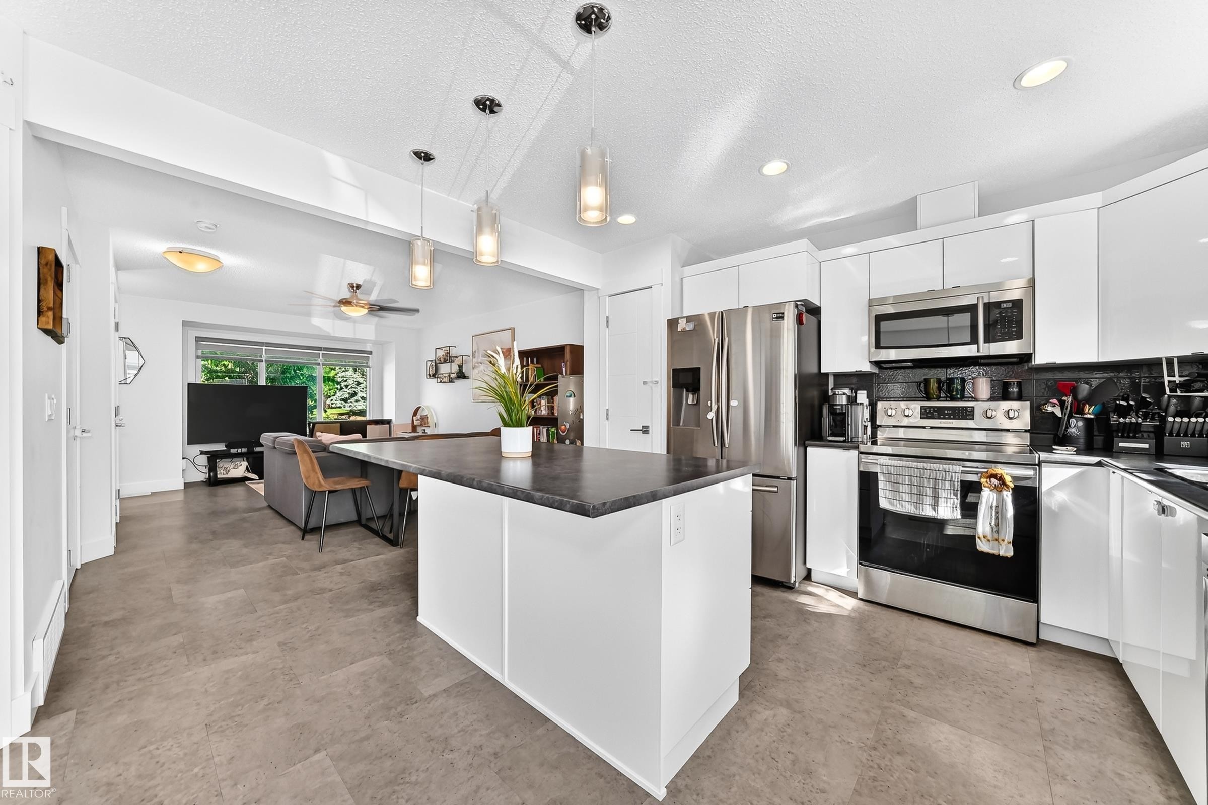 76 330 Bulyea Road, Edmonton, AB