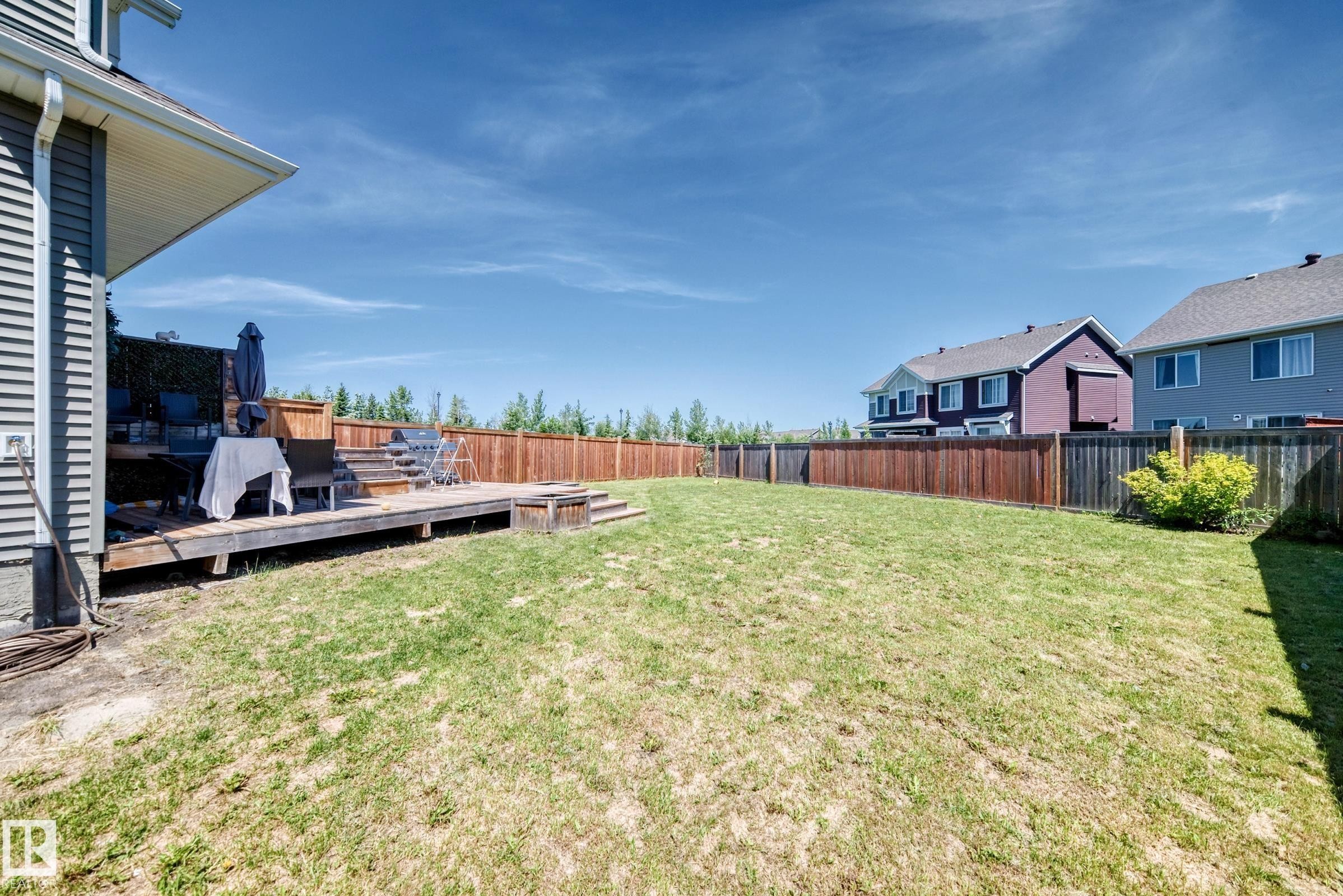 2305 68 Street Sw, Edmonton, AB - Outdoor