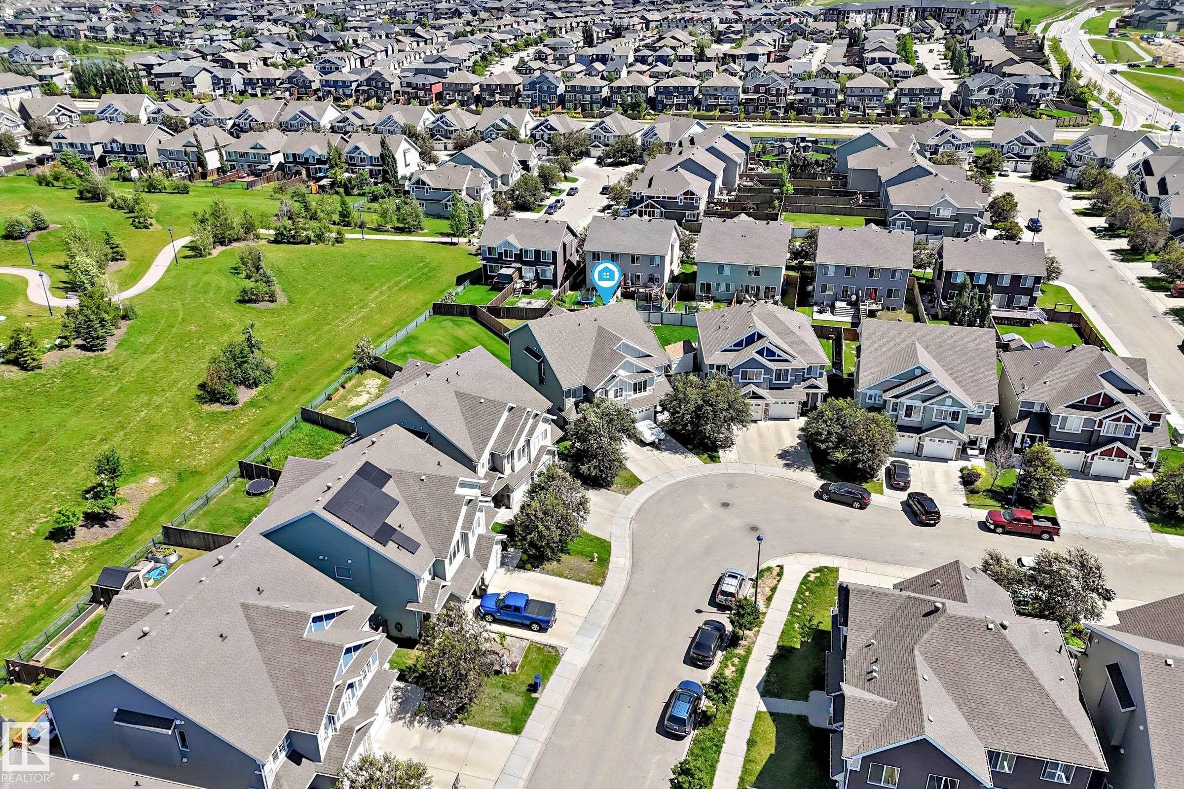 2305 68 Street Sw, Edmonton, AB - Outdoor With View