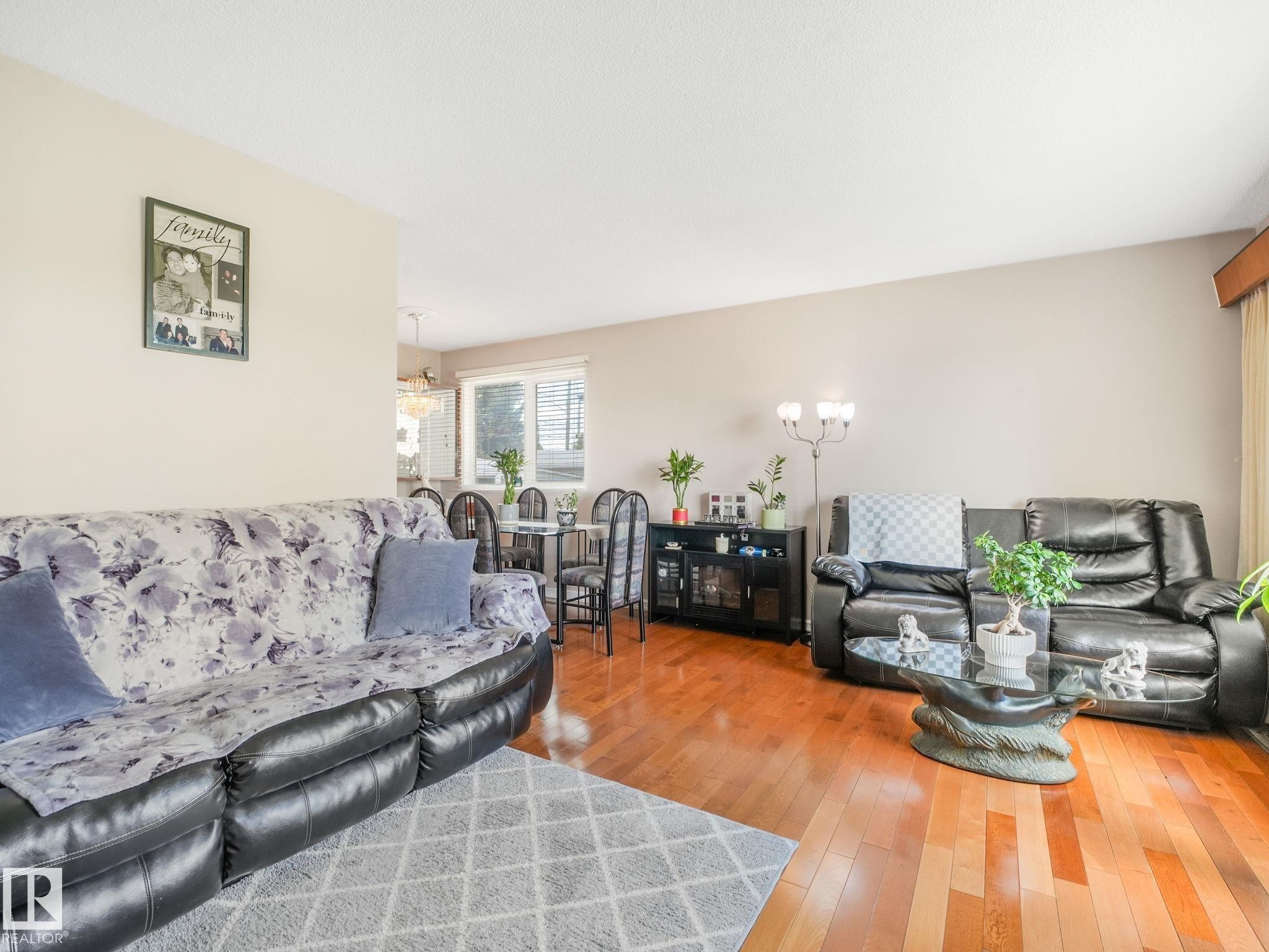 10527 134A Avenue, Edmonton, AB