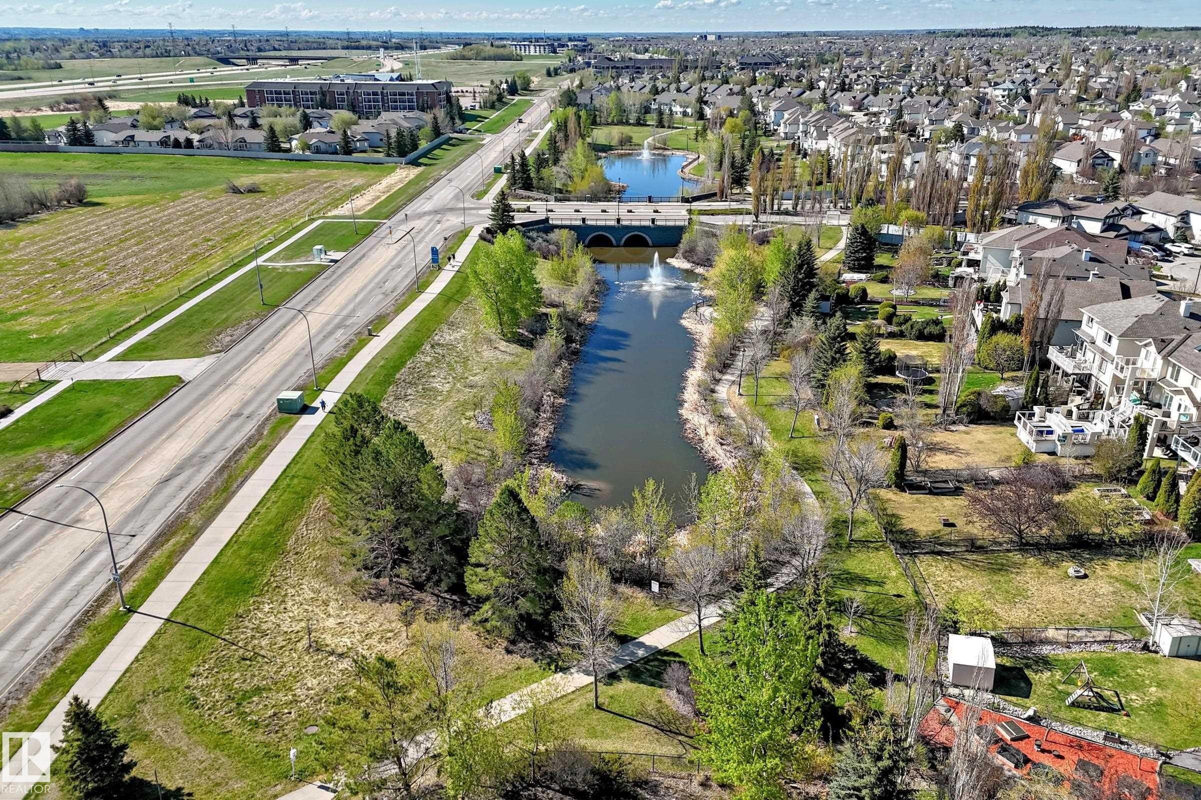 576 Glenwright Crescent, Edmonton, AB