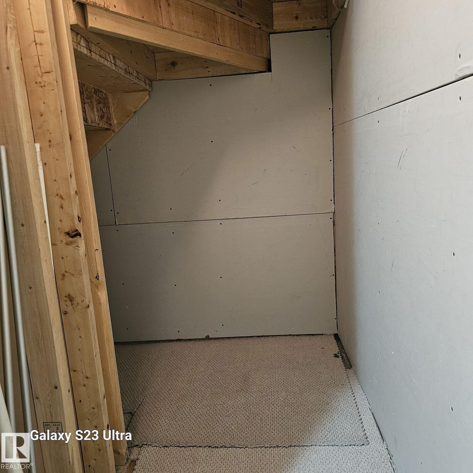 Image quality insufficient for description - 99 13825 155 Avenue, Edmonton, AB