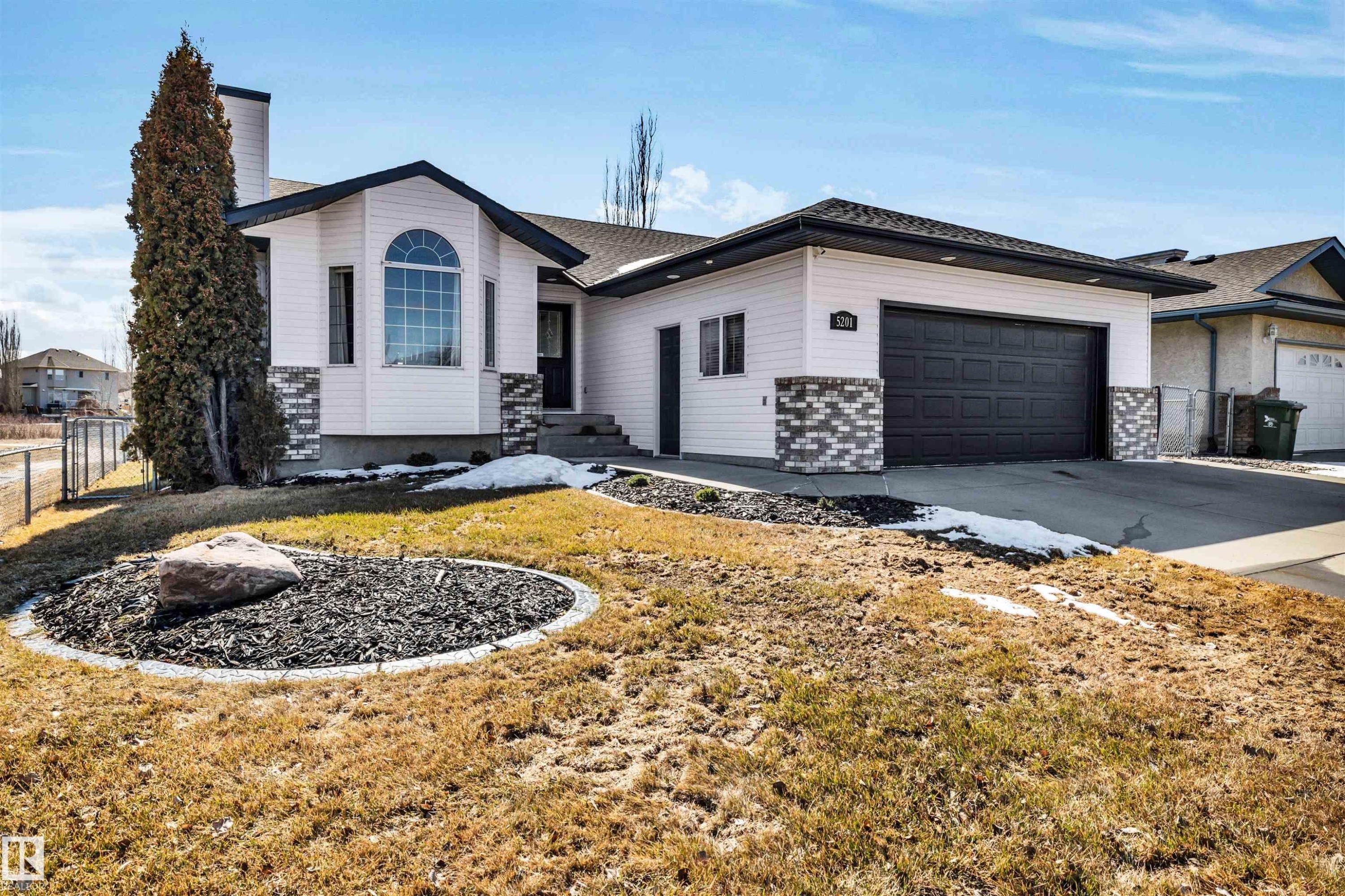 5201 40 Avenue, Beaumont, AB