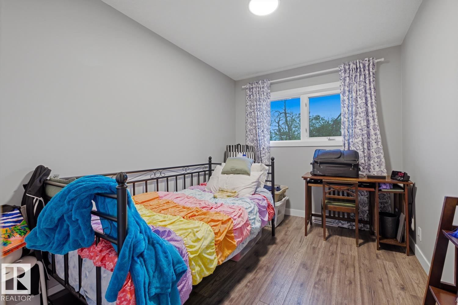 Main floor bedroom - 10328 73 Street, Edmonton, AB