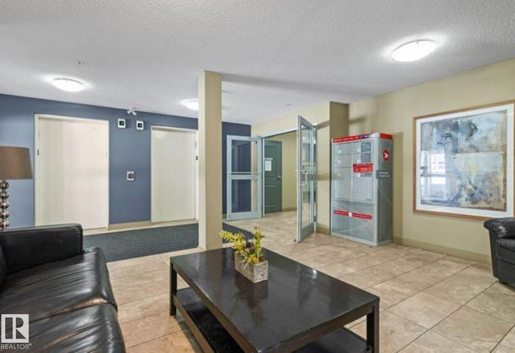 #311 17003 67 Av Nw, Edmonton, AB - Indoor