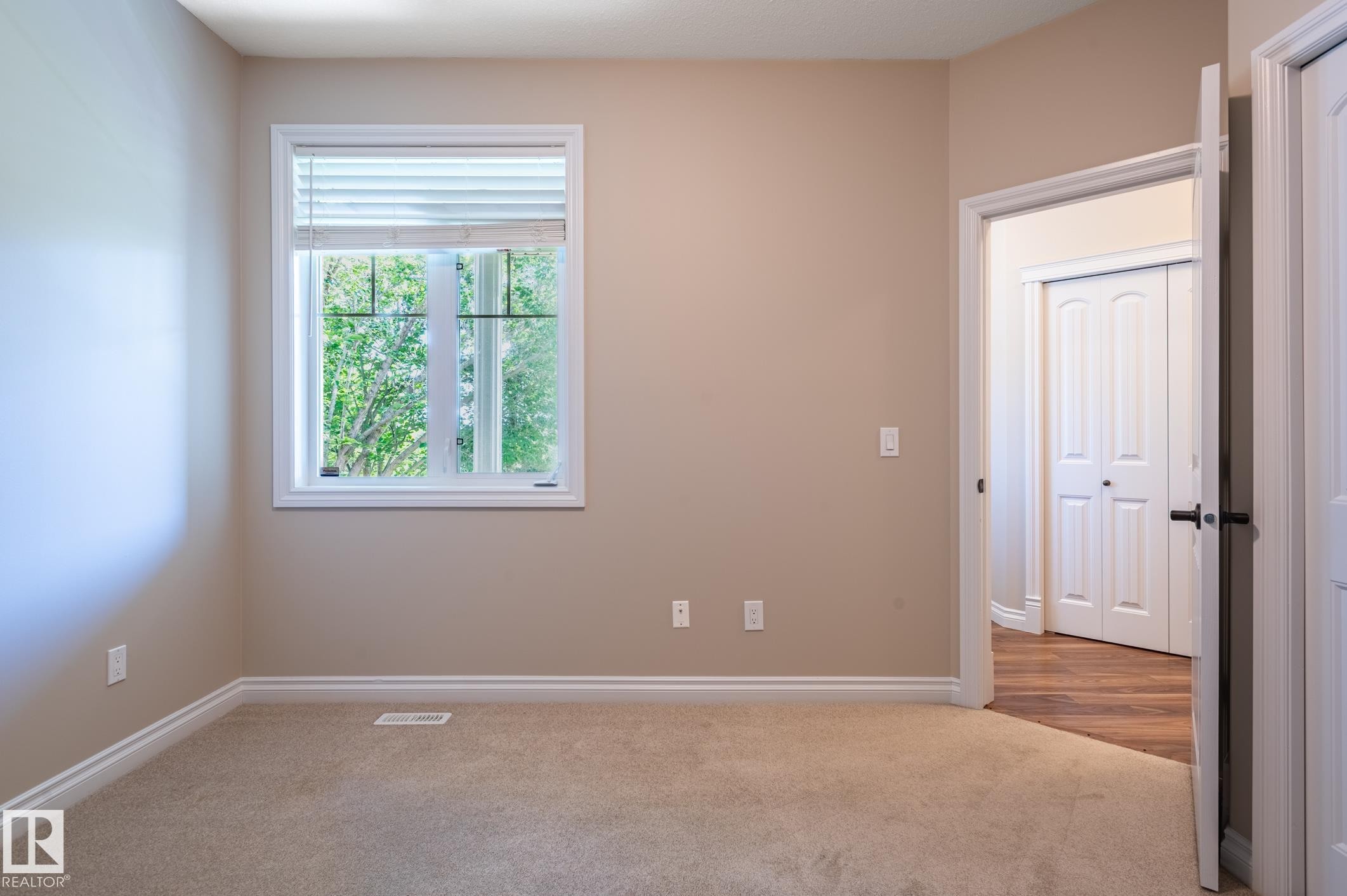 20 1407 Glastonbury Boulevard Nw, Edmonton, AB