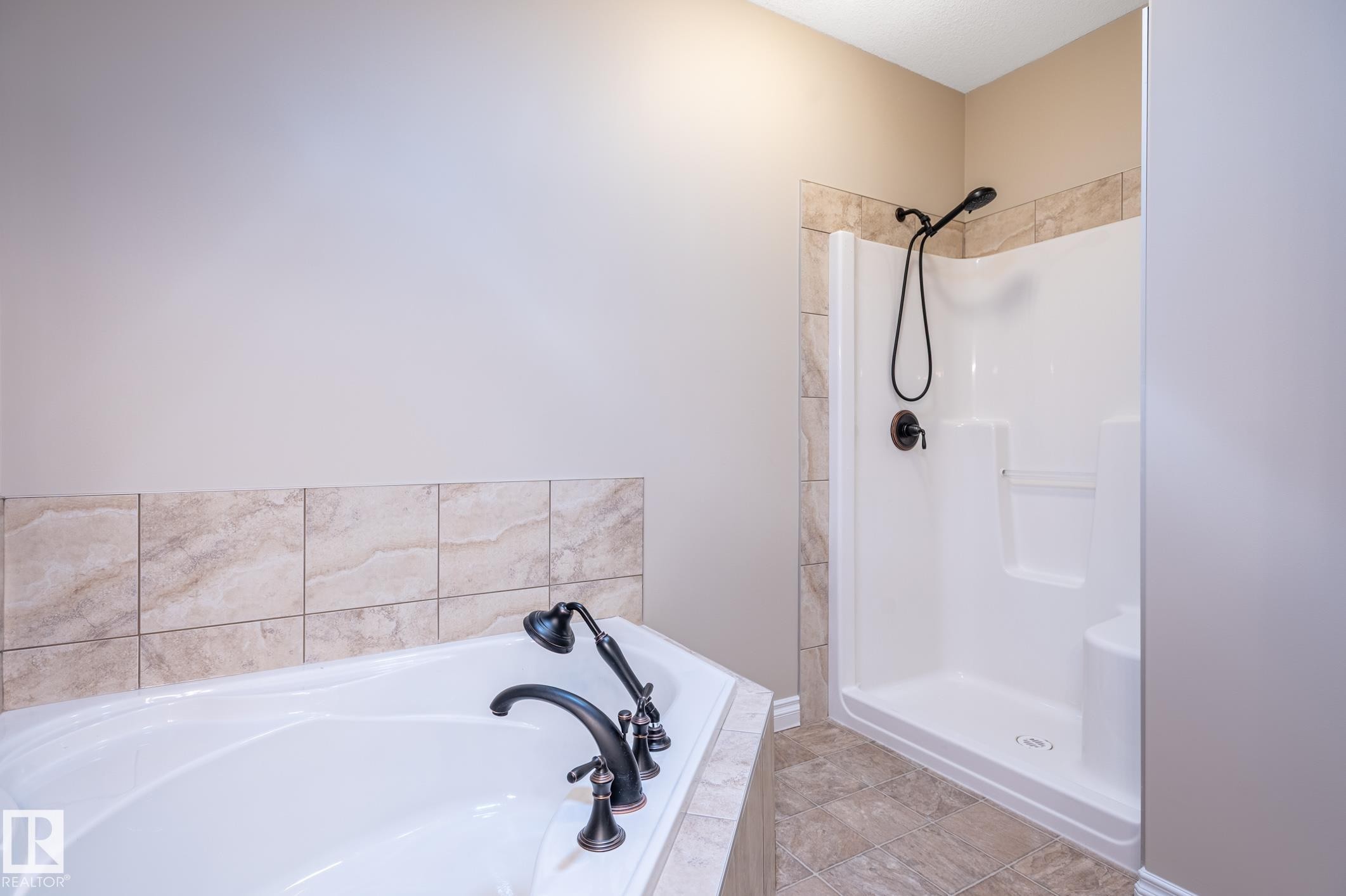 20 1407 Glastonbury Boulevard Nw, Edmonton, AB
