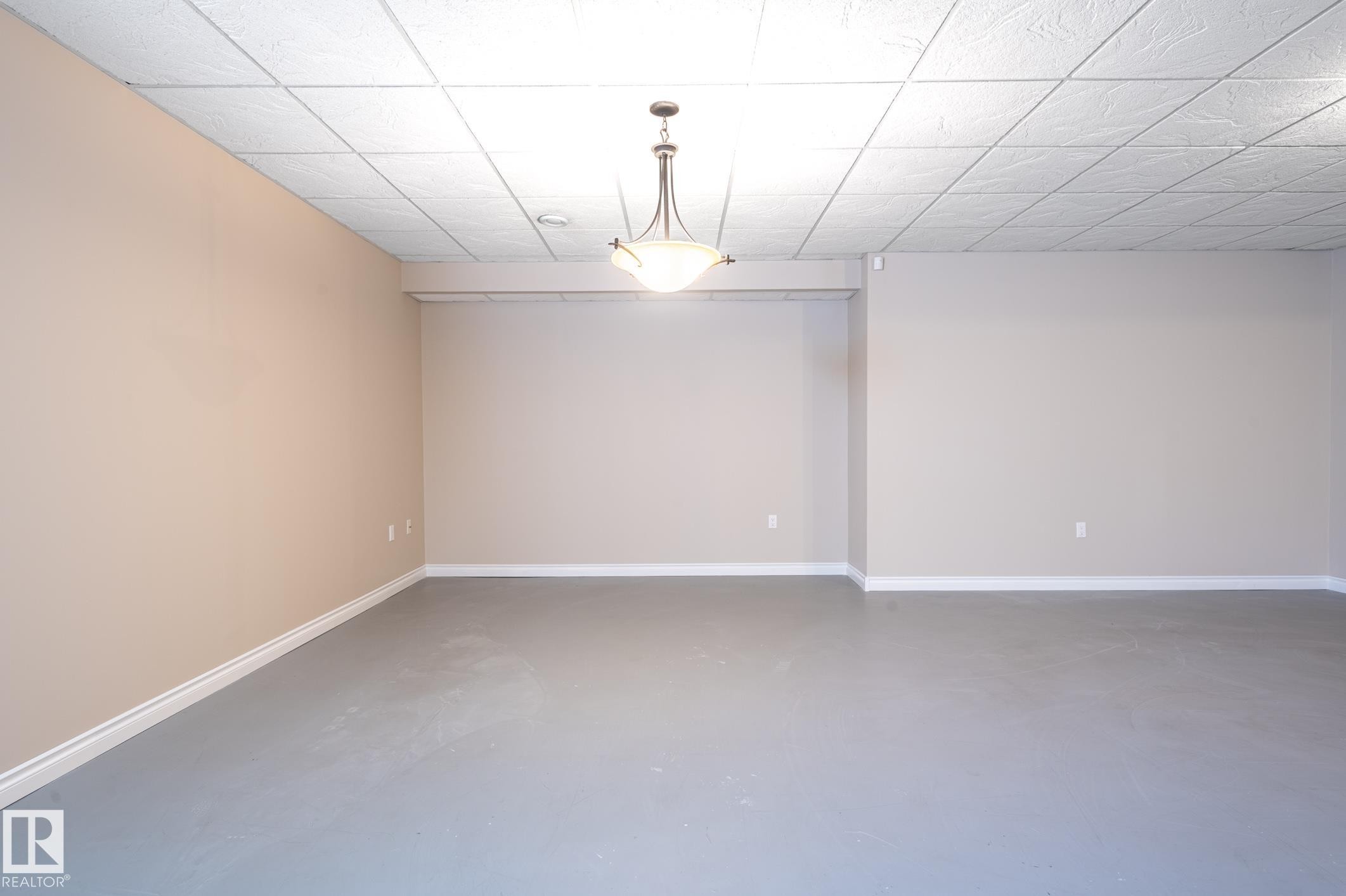 20 1407 Glastonbury Boulevard Nw, Edmonton, AB