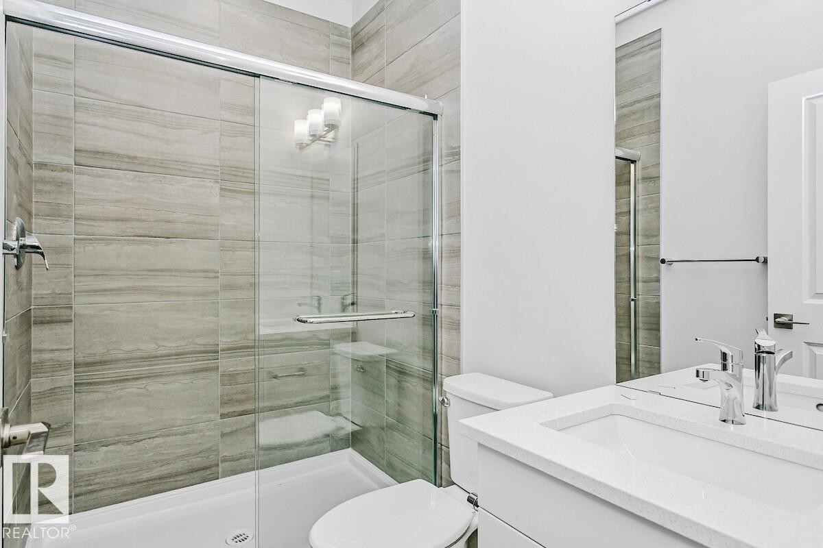 2431 Egret Loop Nw, Edmonton, AB - Indoor Photo Showing Bathroom