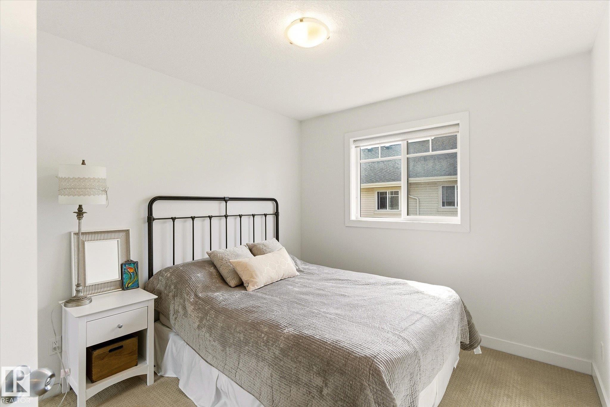 3 5134 Mullen Road, Edmonton, AB - Indoor Photo Showing Bedroom