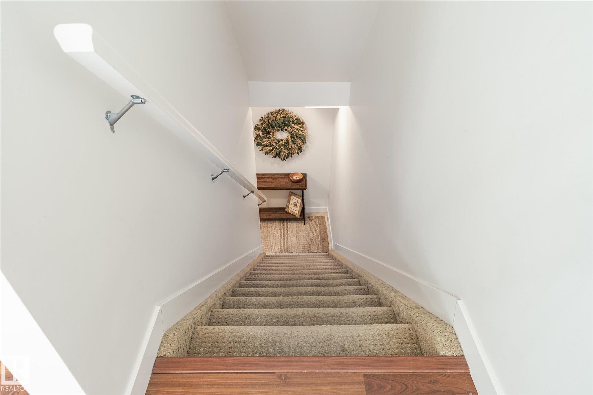3 5134 Mullen Road, Edmonton, AB - Indoor Photo Showing Other Room