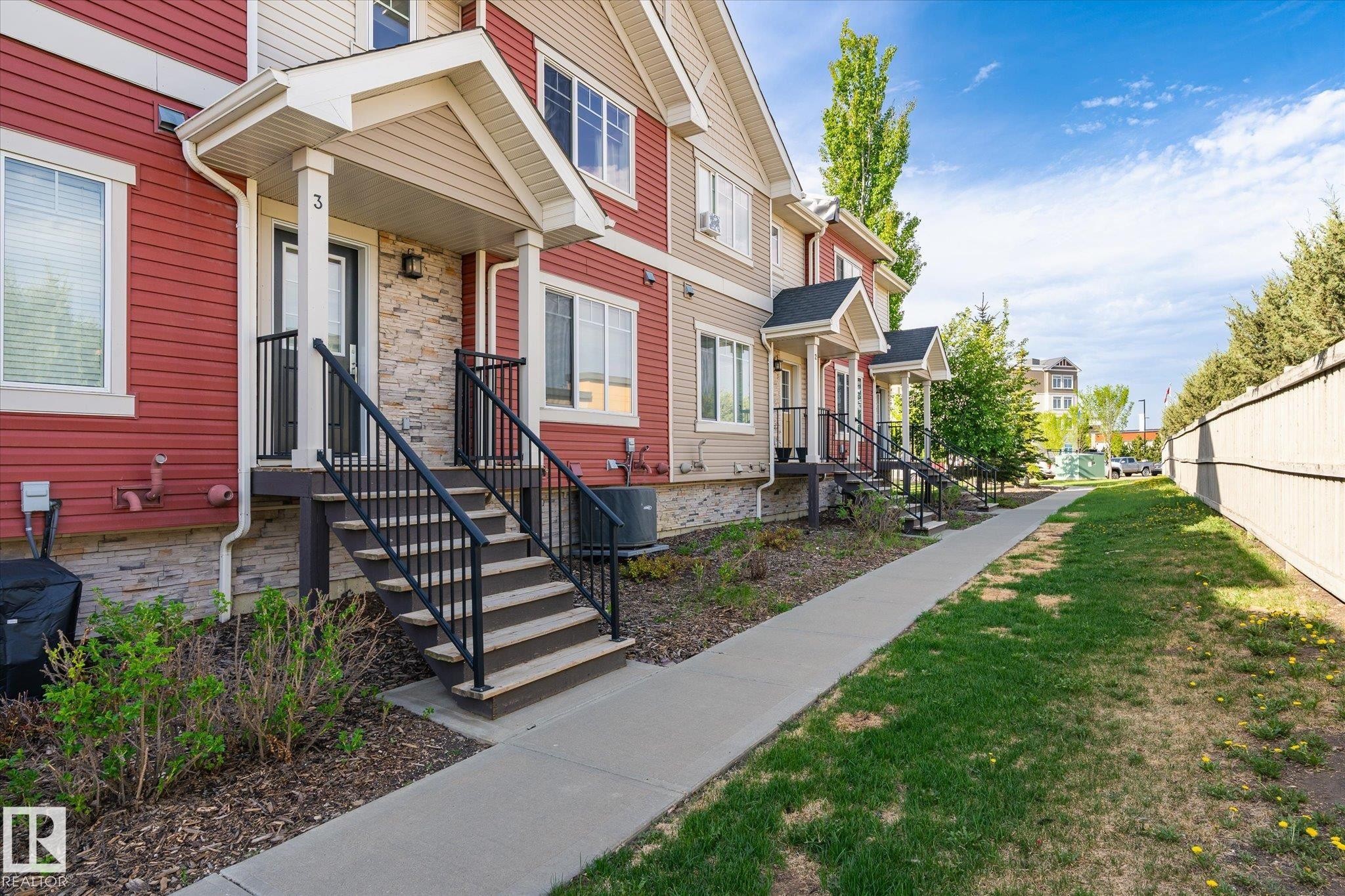 3 5134 Mullen Road, Edmonton, AB - Outdoor