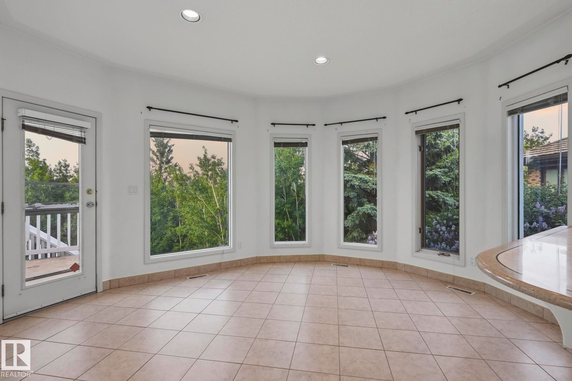 154 Osland Drive Nw, Edmonton, AB - Indoor