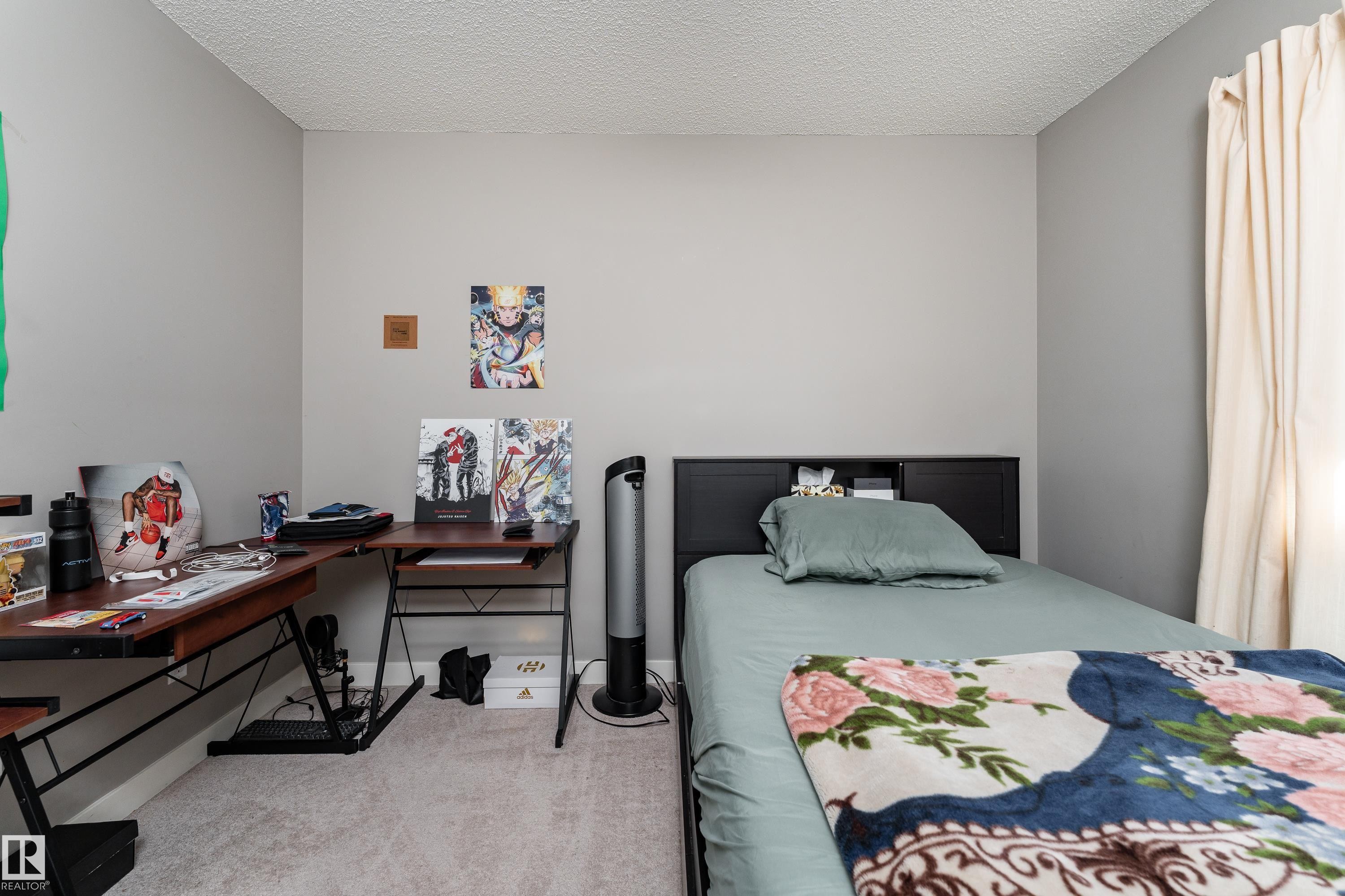 512 59 Street Sw, Edmonton, AB - Indoor Photo Showing Bedroom